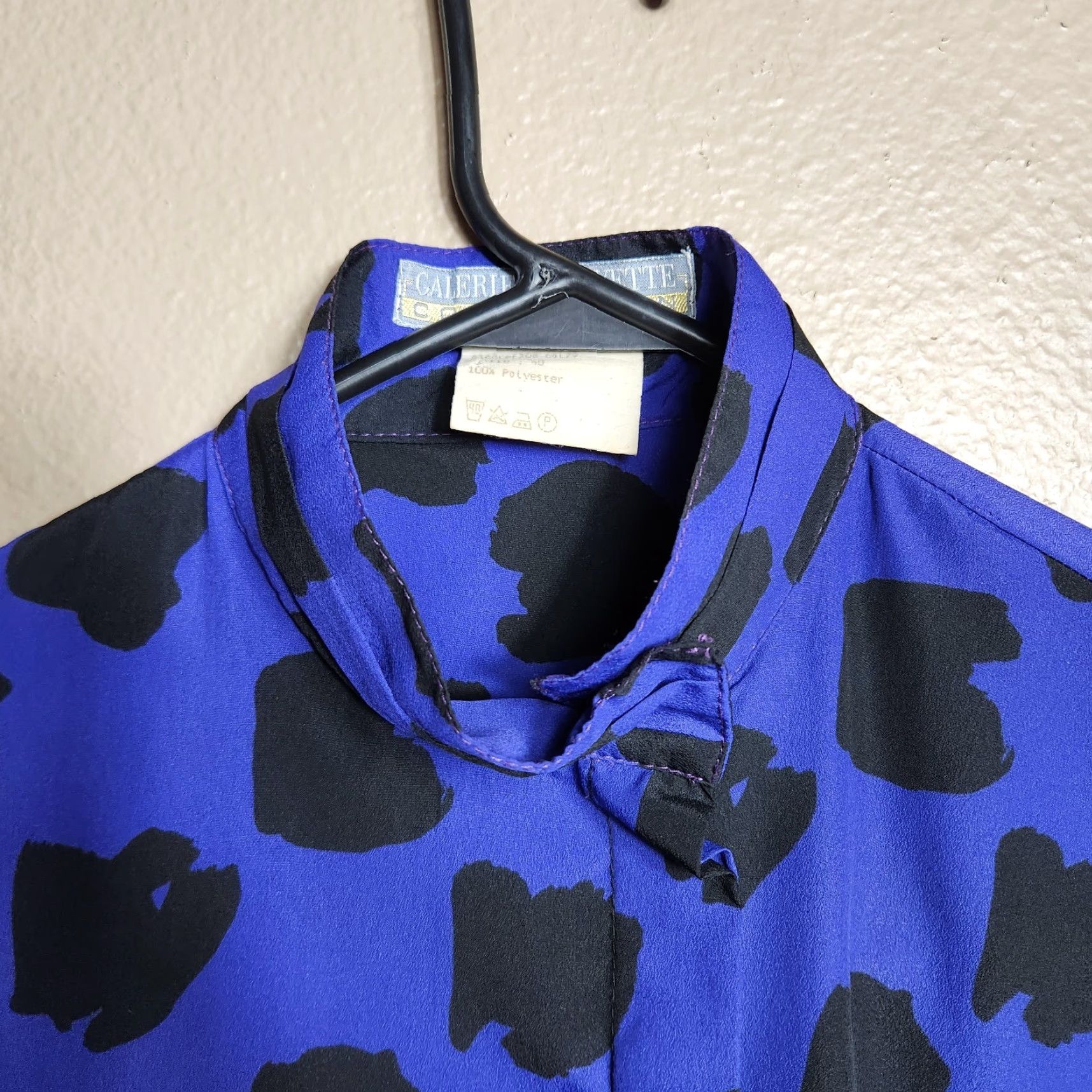 Vintage VINTAGE Galeries Lafayette Collection Blouse Womens Purple/Black Abstract Buttonfront Puff Sleeve M EU 40 1980s Glam Rock Size M / US 6-8 / IT 42-44 - 2 Thumbnail