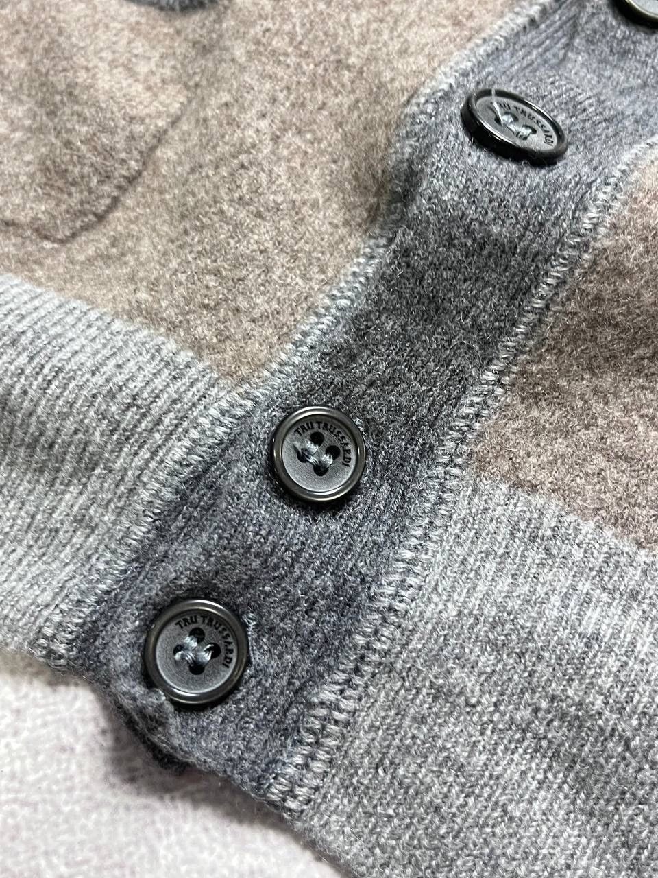 Trussardi Vintage Trussardi Wool Vest M Size US M / EU 48-50 / 2 - 4 Thumbnail