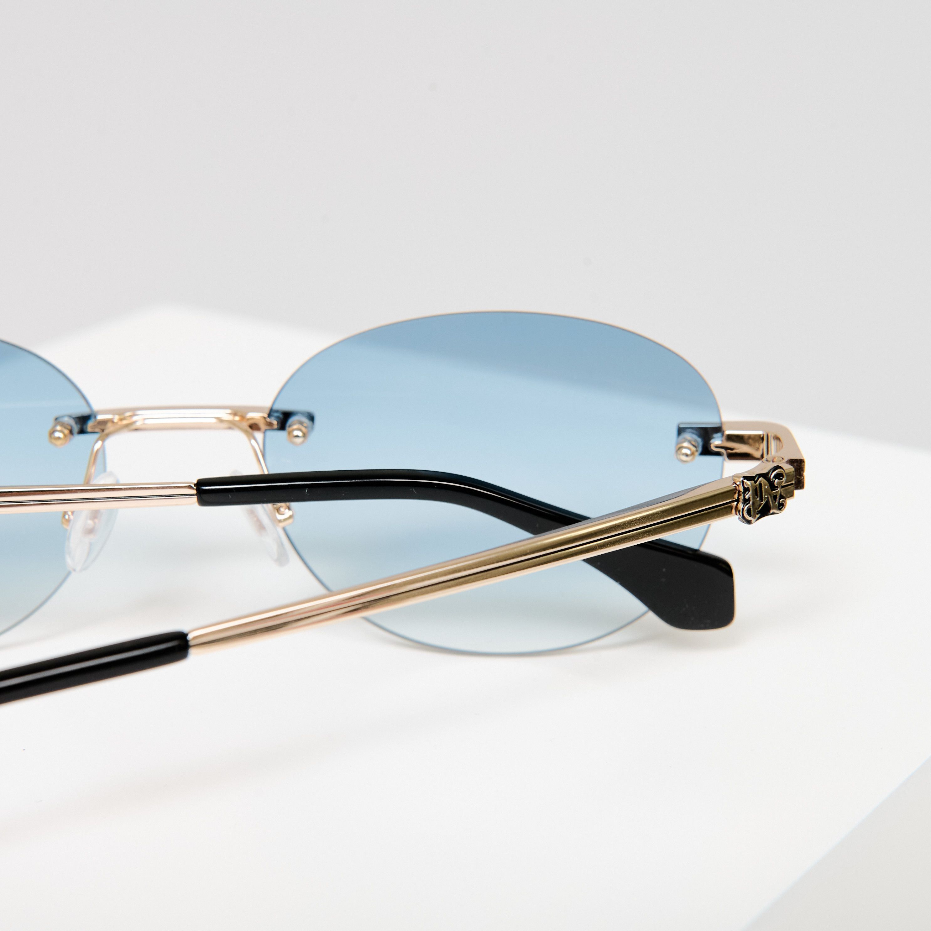 Palm Angels PALM ANGELS PERI10H 7644 Sunglasses Size ONE SIZE - 9 Thumbnail