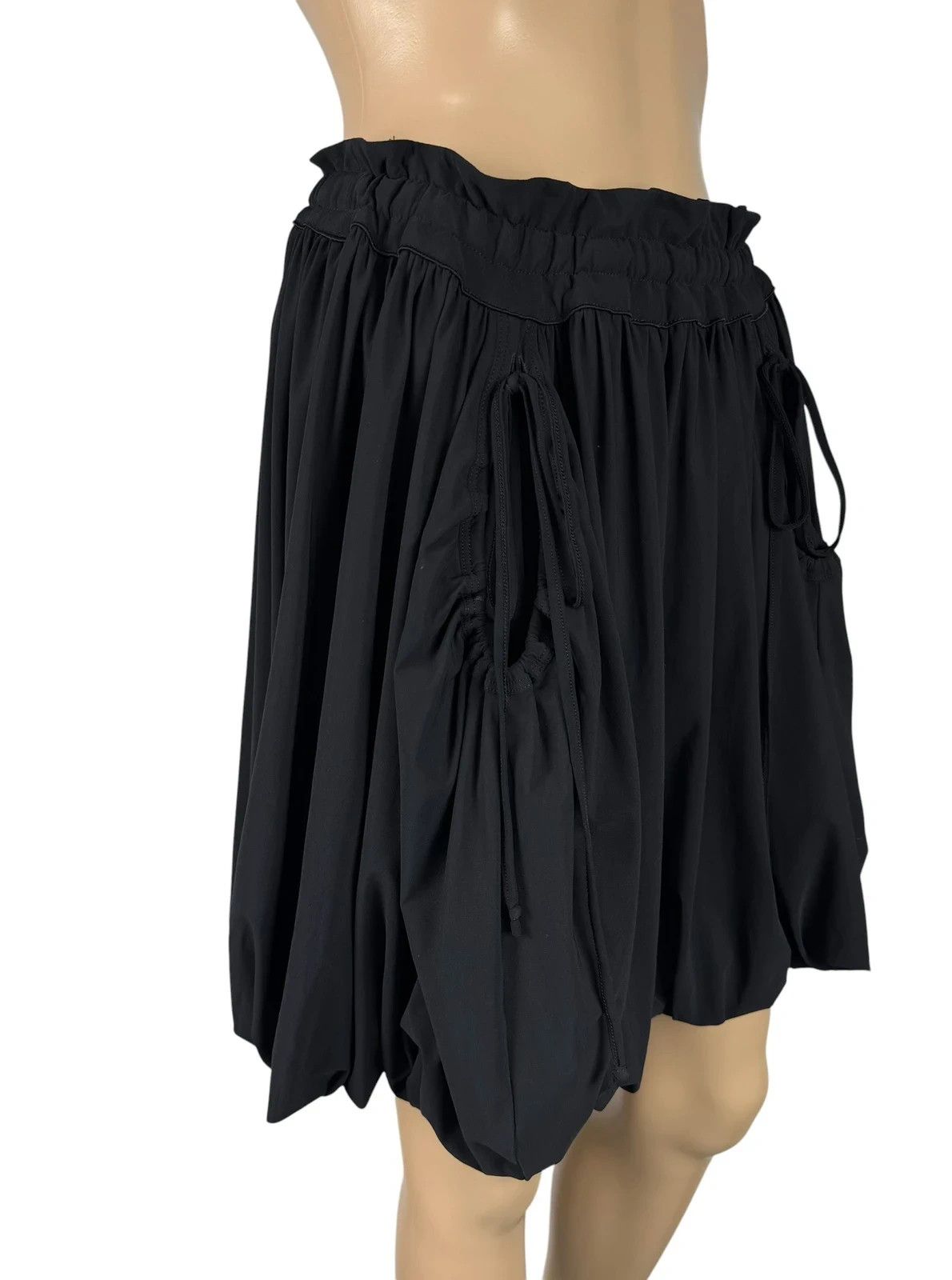 Marithe + Francois Girbaud Marithe Francois Girbaud Mini Skirt Pleated size F42 Size 30" / US 8 / IT 44 - 4 Thumbnail