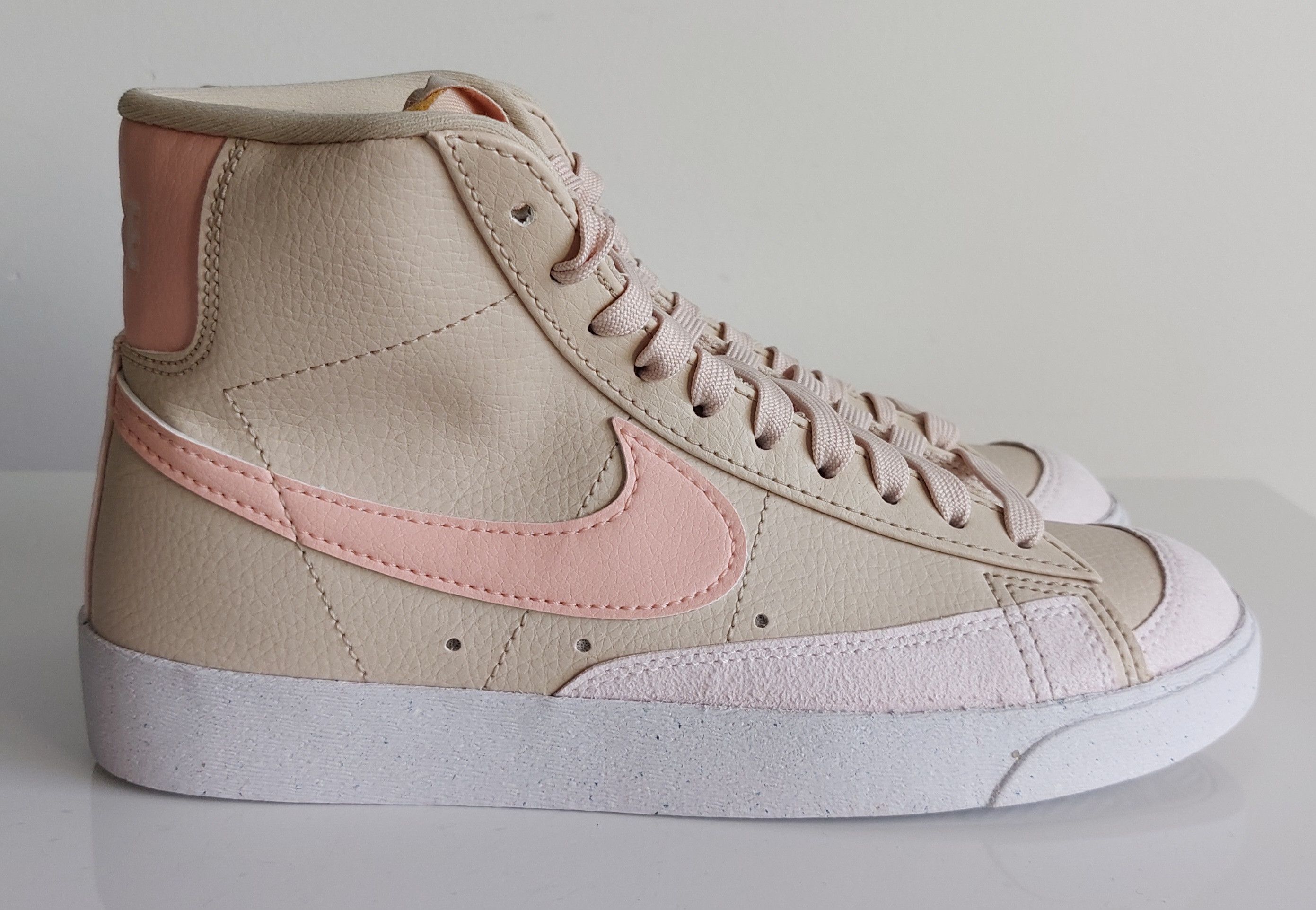 Nike Nike Blazer Mid '77 Next Nature Size US 6.5 / IT 36.5 - 1 Thumbnail
