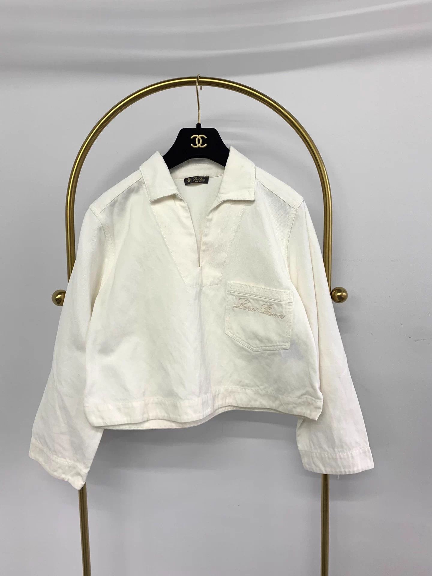 Loro Piana Loro Piana White Pocket Embroidered Shirt Size 40 New Size M / US 6-8 / IT 42-44 - 1 Thumbnail
