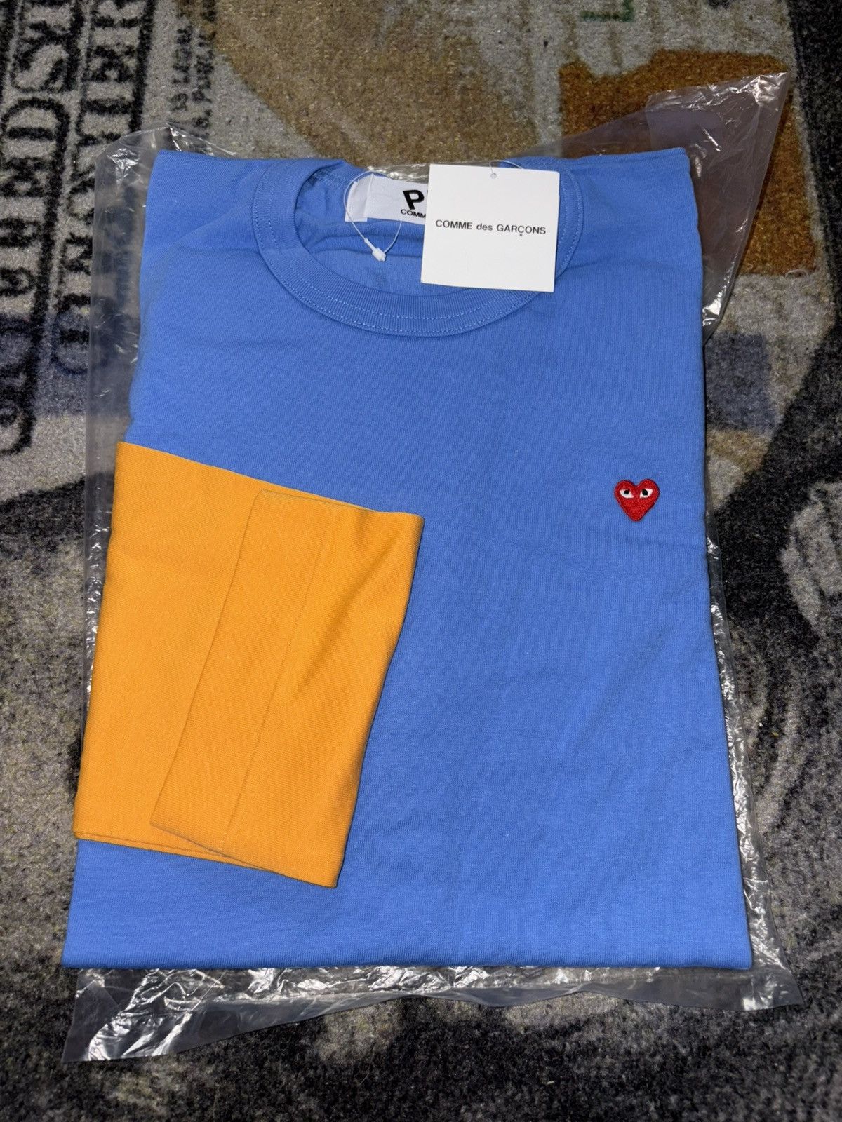 Comme des Garcons PLAY Comme Des Garcons Play Blue Orange Heart Long Sleeve Tee Size US M / EU 48-50 / 2 - 1 Thumbnail