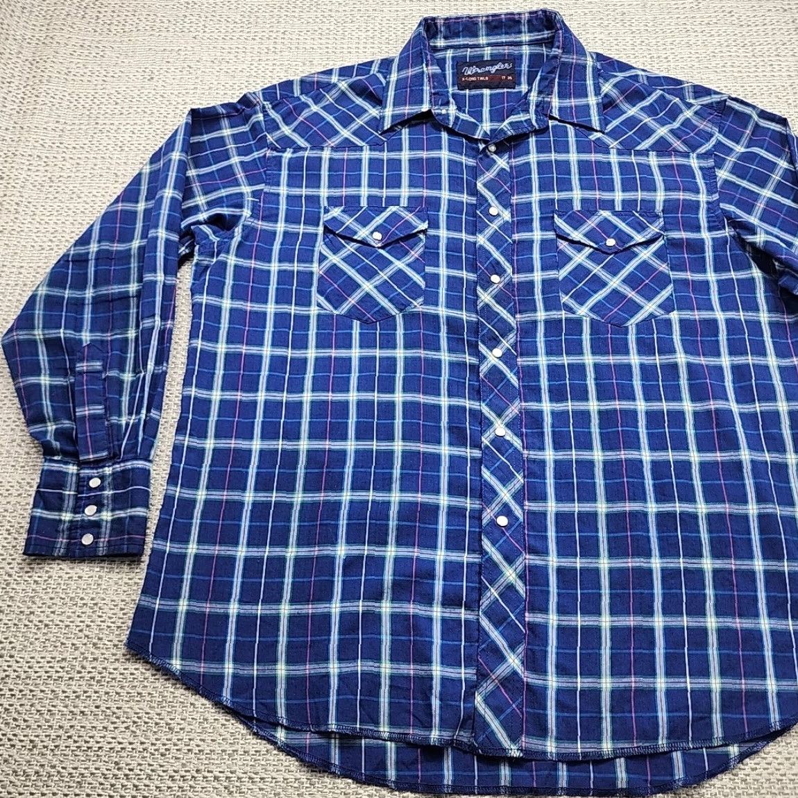 Wrangler VINTAGE Wrangler Pearl Snap Shirt X Long Tails Blue Plaid Mens Regular Fit 17 x 35 Shirt Size US XL / EU 56 / 4 - 3 Thumbnail