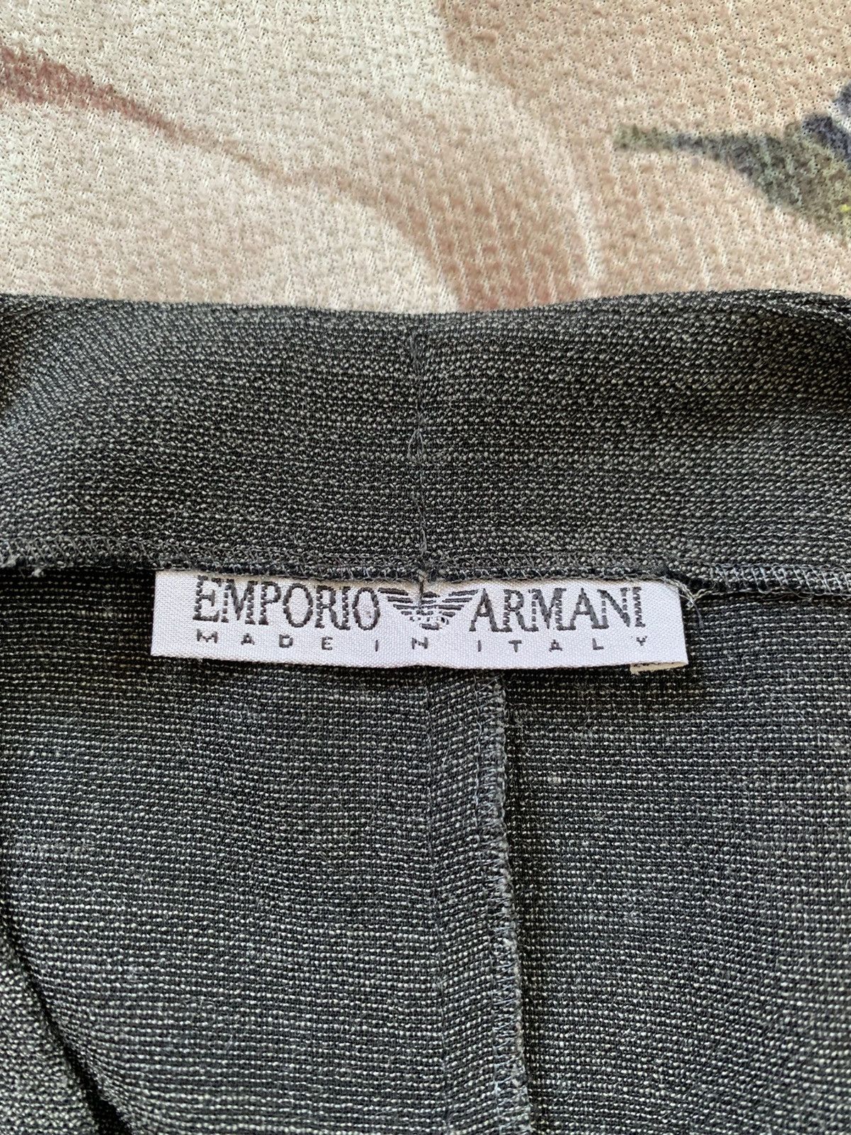 Emporio Armani Emporio Armani Buttons Vest Made in Italy Size XS / US 0-2 / IT 36-38 - 8 Thumbnail