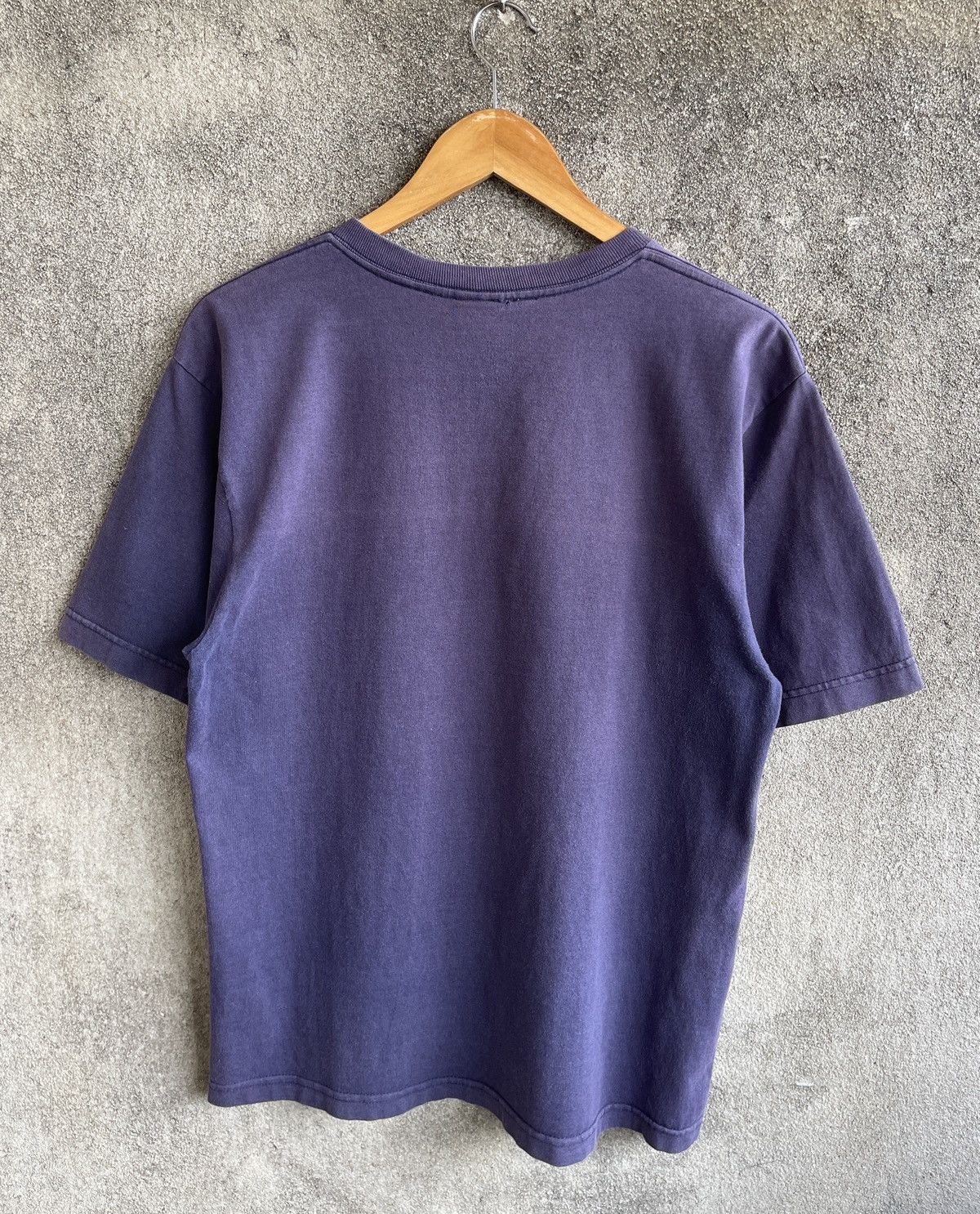Tommy Hilfiger Vintage 90’s Sun Faded TOMMY HILFIGER Big logo Flag Tshirt Size US M / EU 48-50 / 2 - 11 Thumbnail