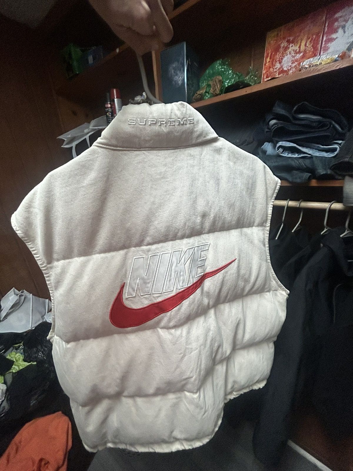 Nike × Supreme Supreme x Nike Denim Puffer Vest WHITE XXL Size US XXL / EU 58 / 5 - 2 Thumbnail