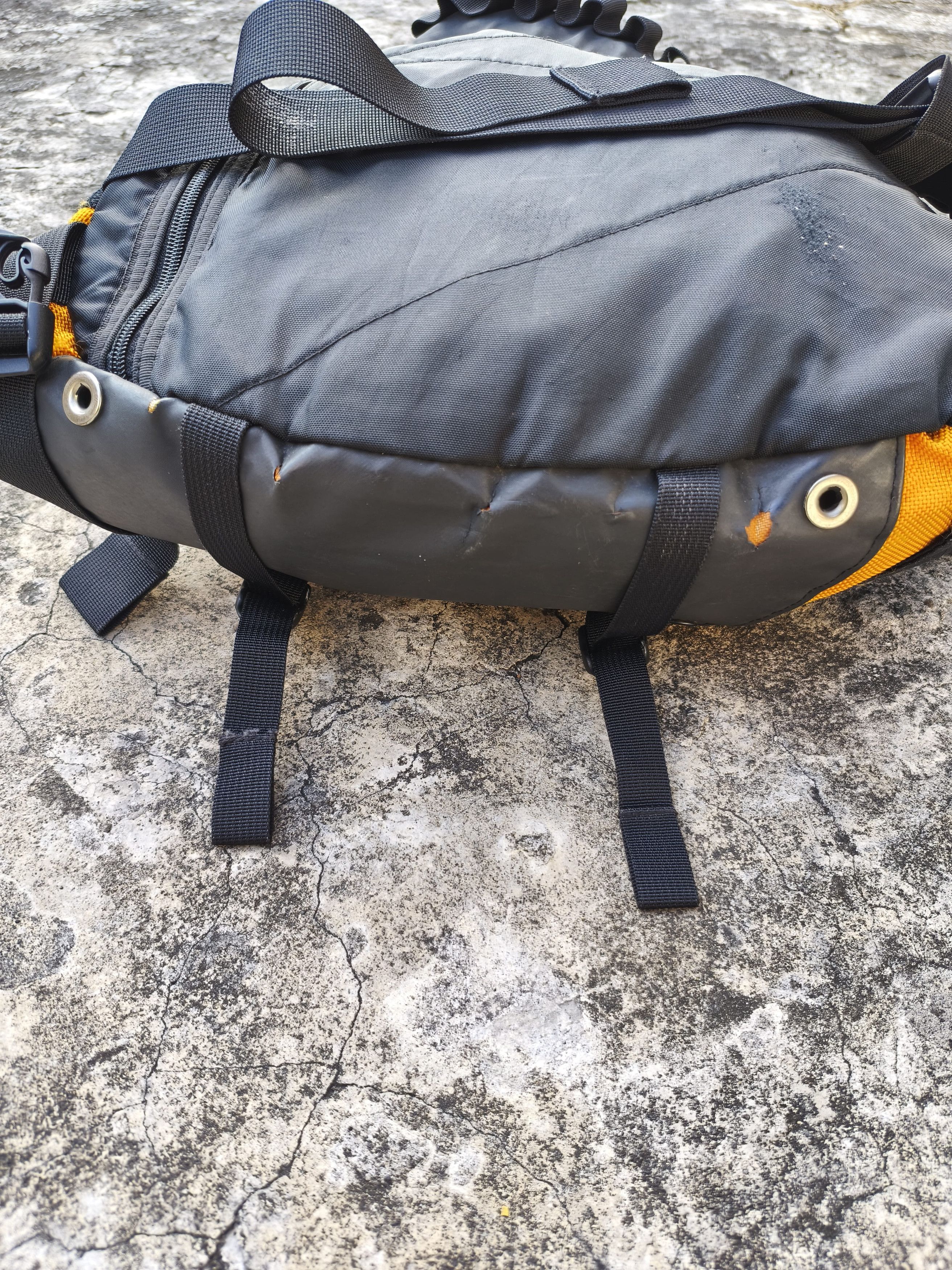 Oakley Oakley Sandbag Yellow Size ONE SIZE - 11 Thumbnail
