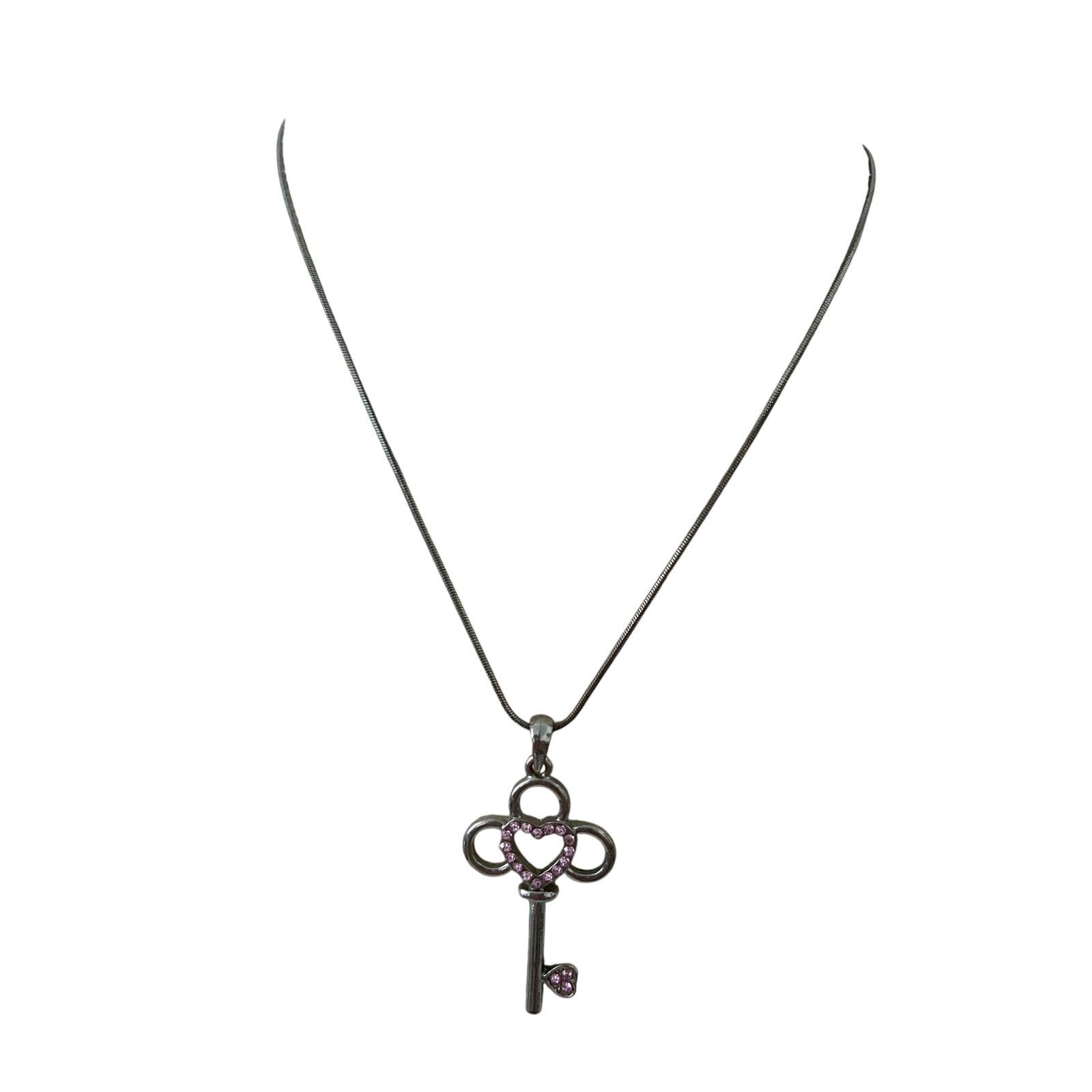 Handmade Key necklace, silver tone Size ONE SIZE - 1 Thumbnail