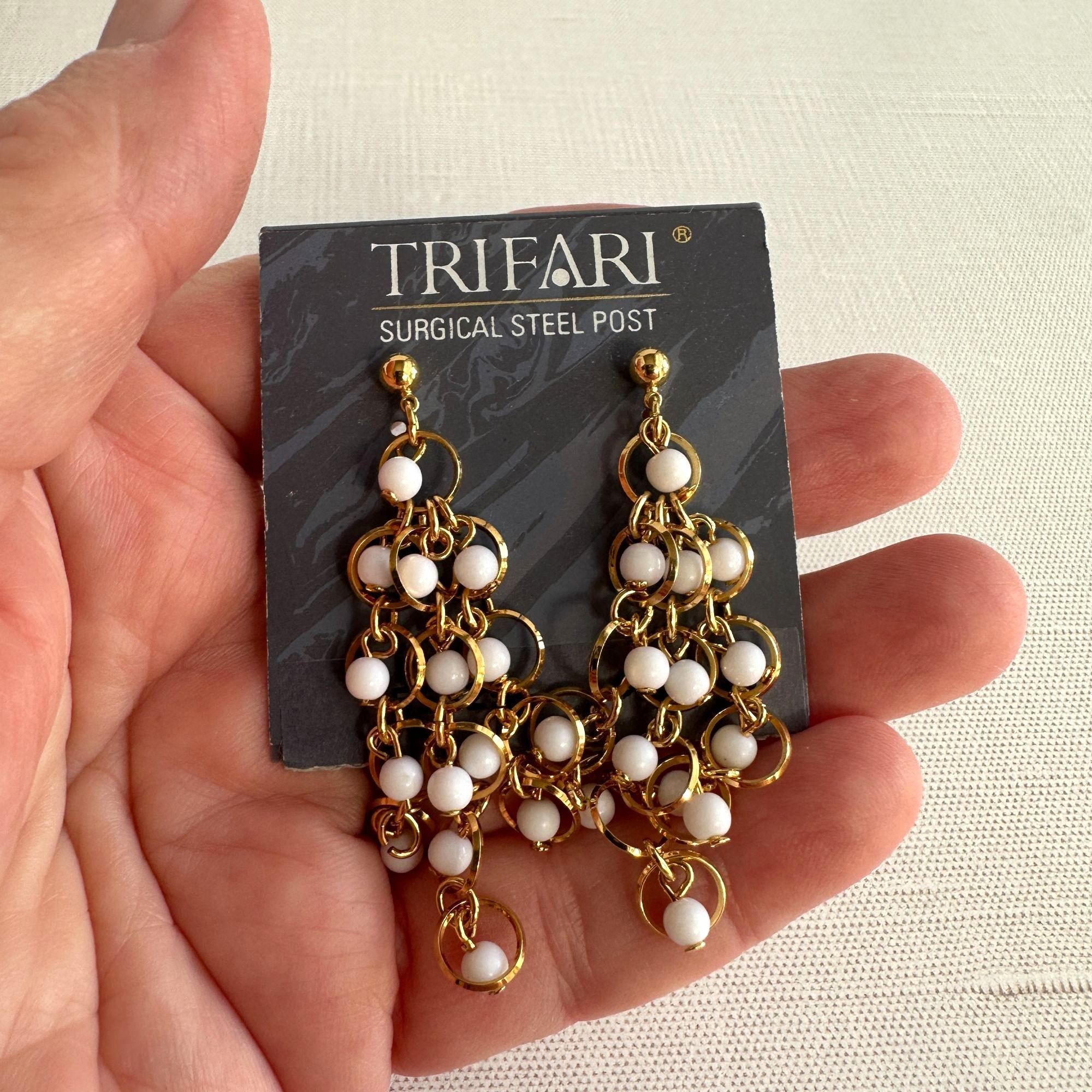 Other Trifari Gold Tone White Bead Cascade Drop Earrings 1990s Sur Size ONE SIZE - 4 Thumbnail