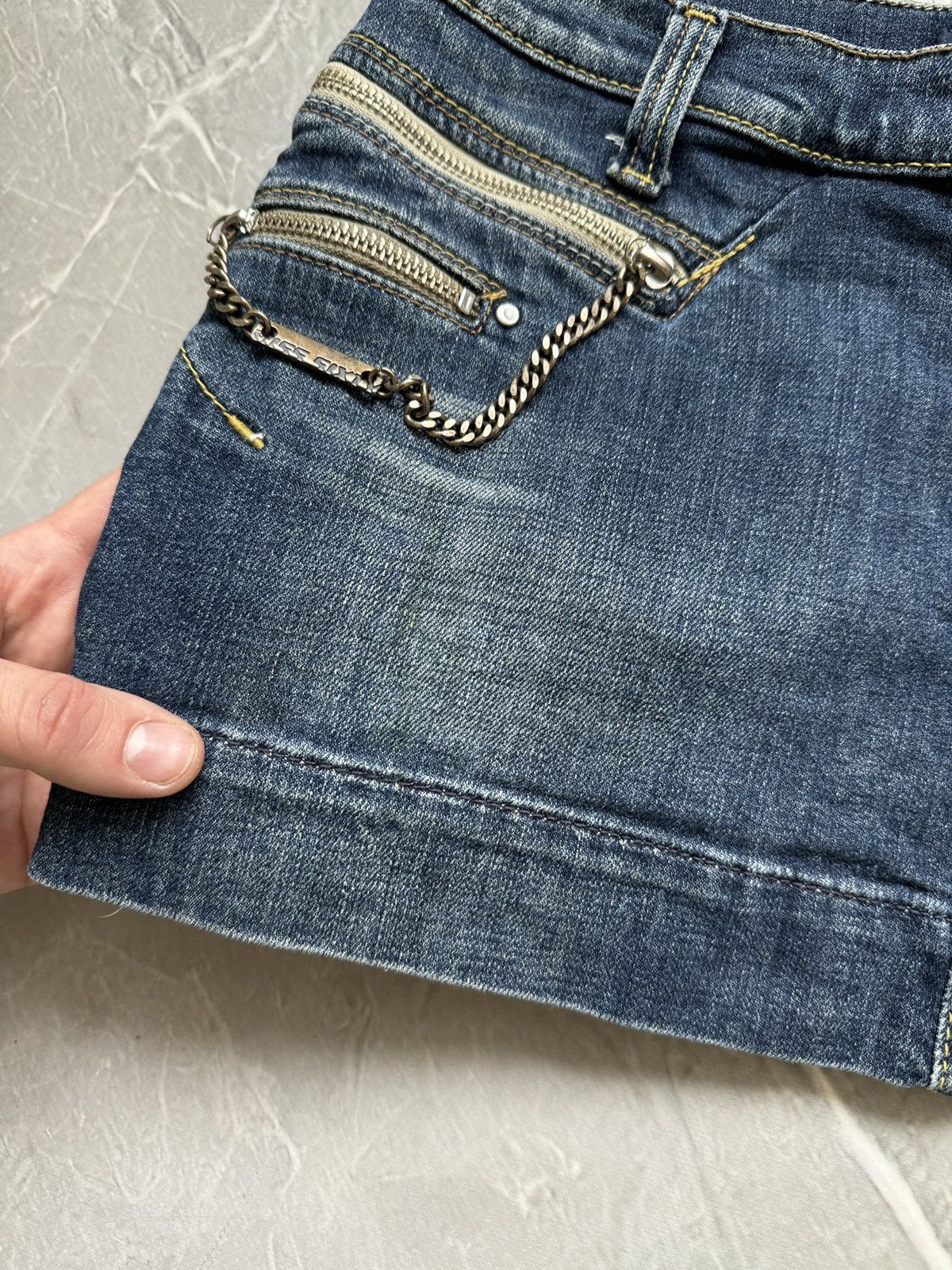 Miss Sixty Vintage Miss Sixty Denim Mini Skirt Chain Zip Y2k Style Size 30" / US 8 / IT 44 - 5 Thumbnail