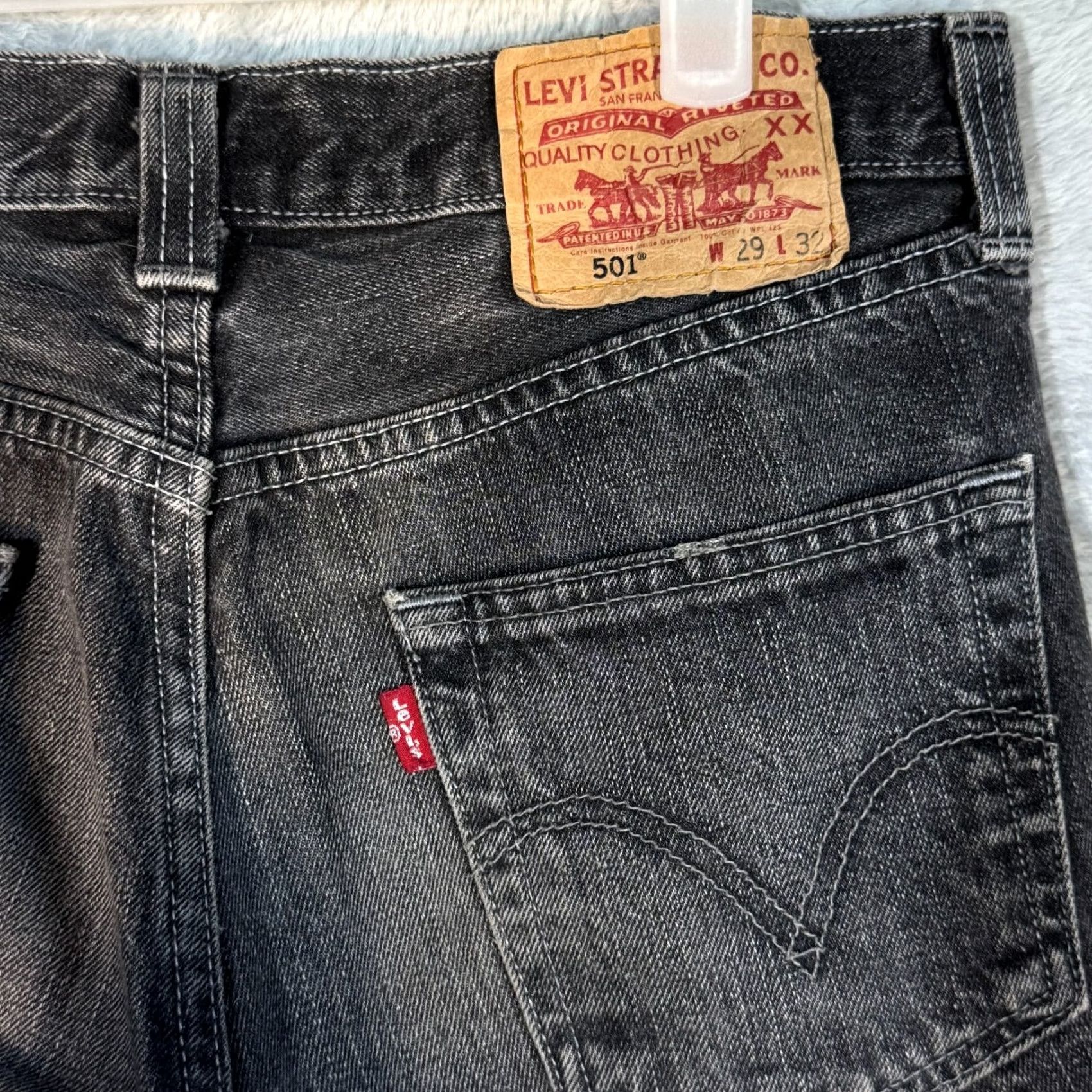 Levi's Levi’S 501 Mens Jeans – Black Denim, Button Fly, 29x32 Size US 29 - 7 Thumbnail