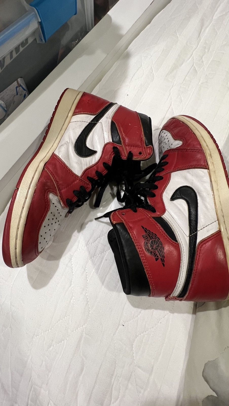 Nike Air Jordan 1 Retro High 1994 Chicago 1994 Size US 9.5 / EU 42-43 - 16 Thumbnail