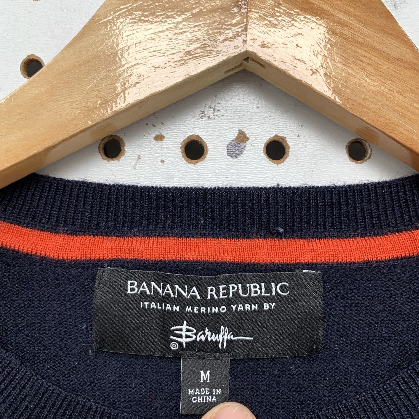 Banana Republic Banana Republic Merino Wool Sweater Mens Medium Navy Red Striped Crew Neck Long Sleeve Casual Size US M / EU 48-50 / 2 - 4 Thumbnail