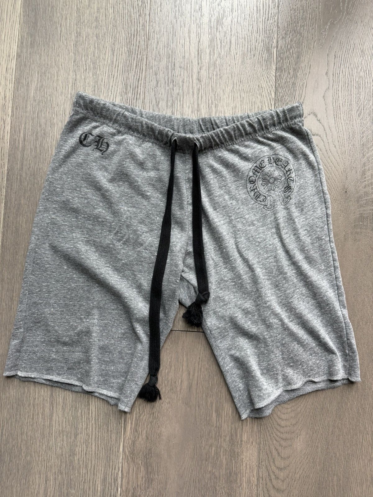Chrome Hearts Size L - Chrome Hearts Horseshoe Grey Shorts Size US 34 / EU 50 - 1 Thumbnail