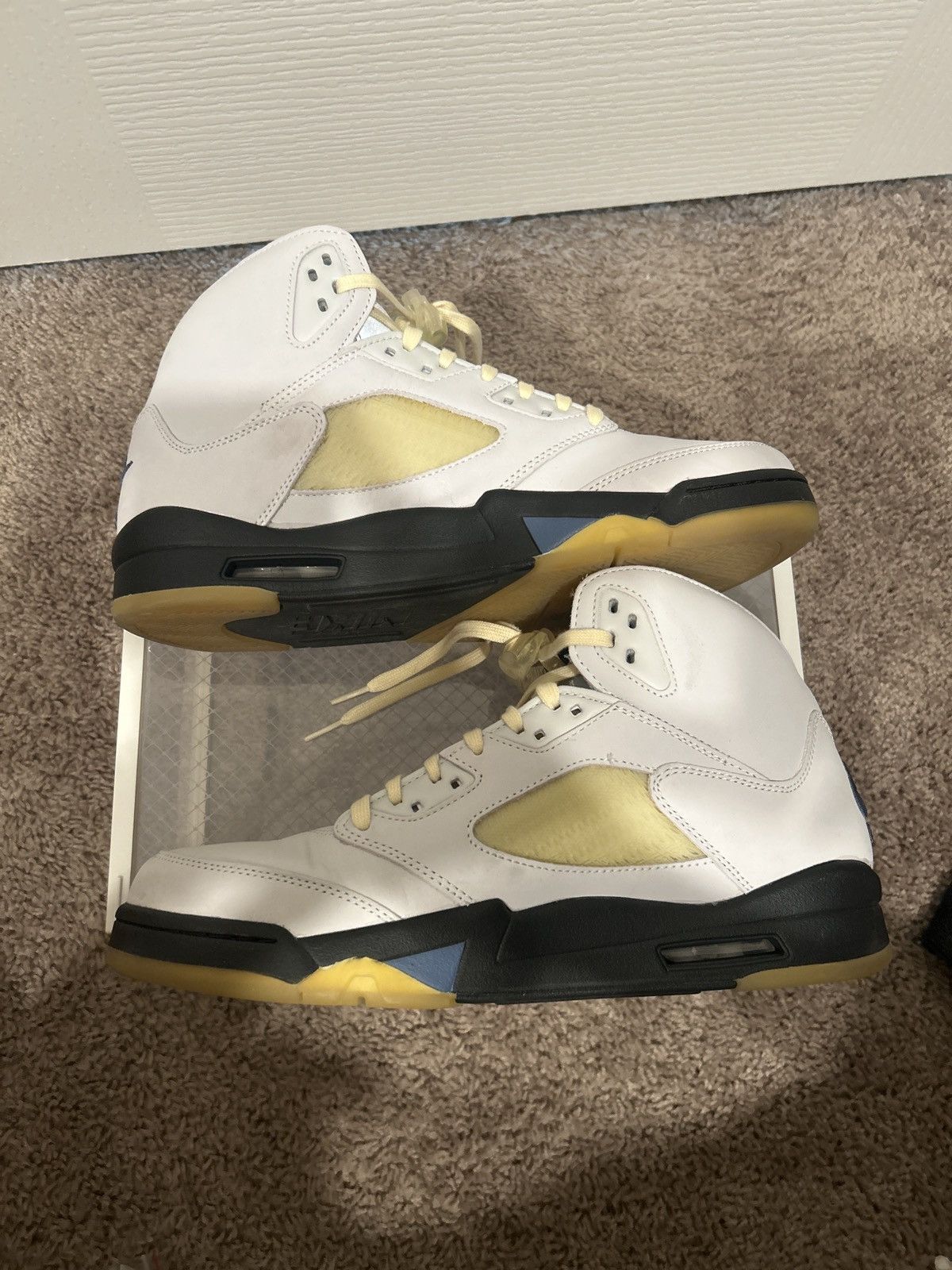 A Ma Maniere × Jordan Brand A Ma Maniere x Air Jordan 5 Dawn Size US 13 / EU 46 - 2 Thumbnail