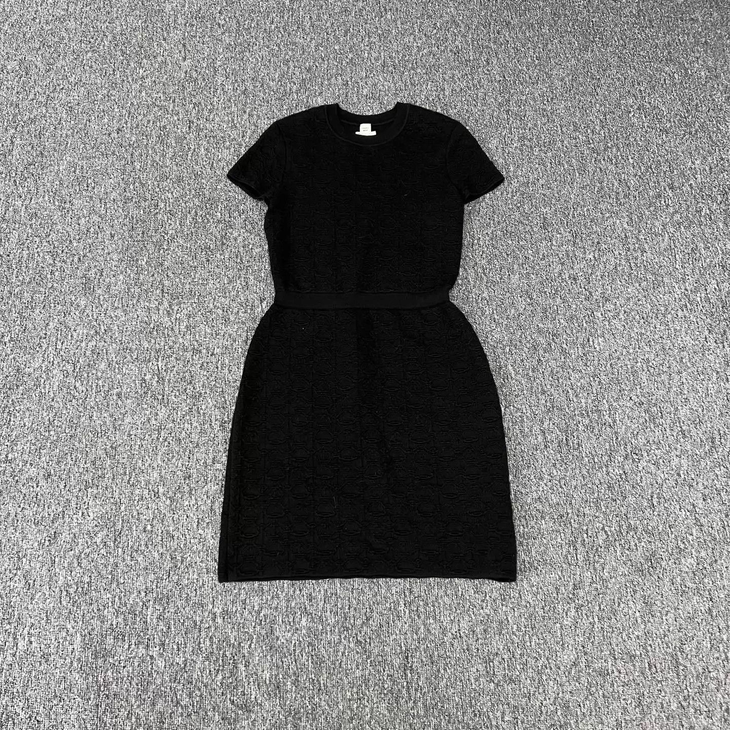 Hermes Hermes Pig Nose Lock Print Cashmere-Silk Knit Dress 36 99 New Size XS / US 0-2 / IT 36-38 - 1 Thumbnail