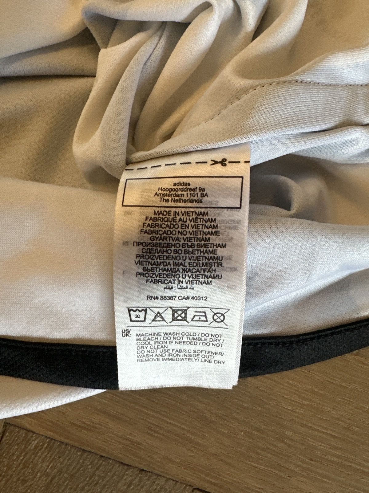 Adidas Adidas Argentina 2022 Size US M / EU 48-50 / 2 - 5 Thumbnail
