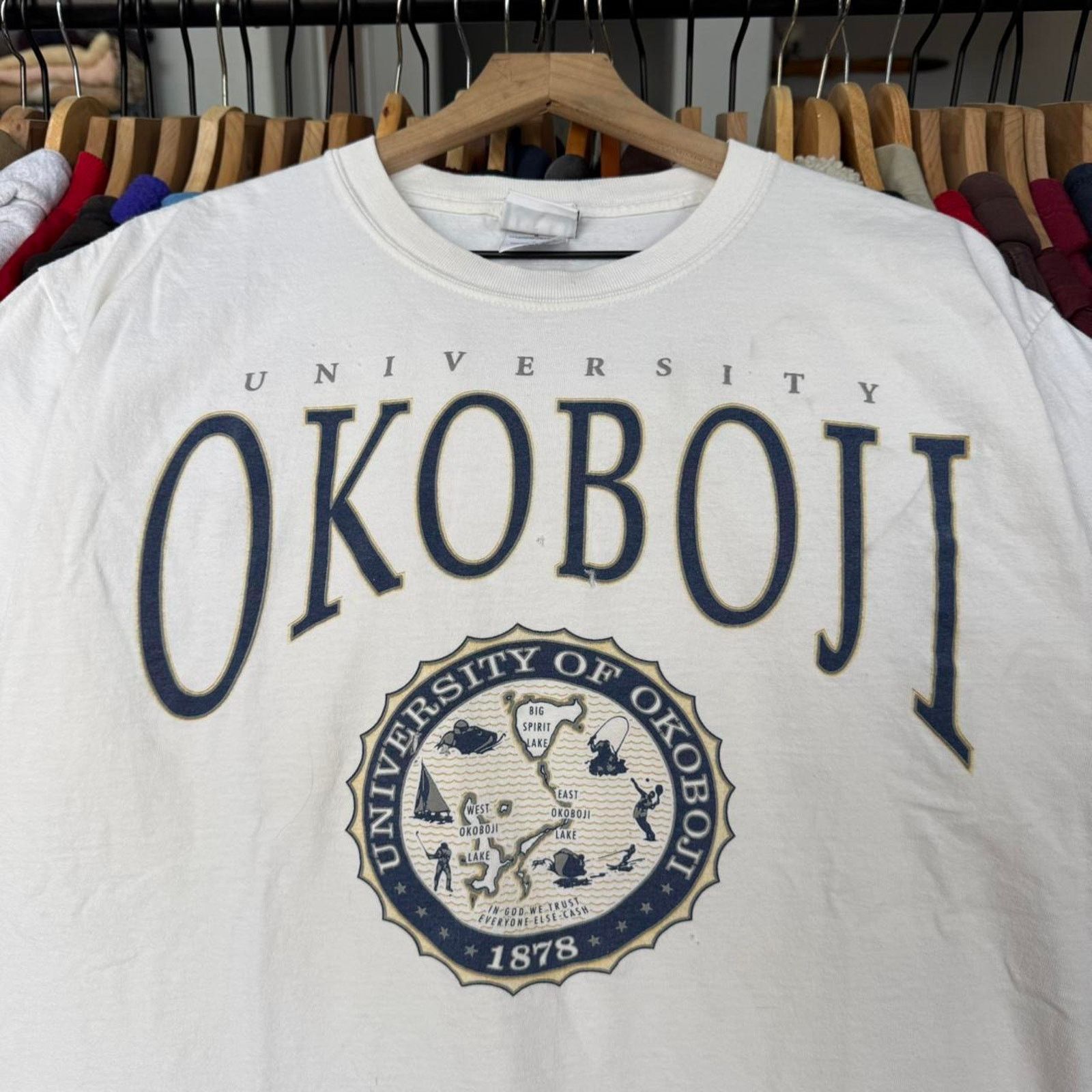 Other Vintage 90s Univiersity of Okoboji T-Shirt Size US L / EU 52-54 / 3 - 2 Thumbnail