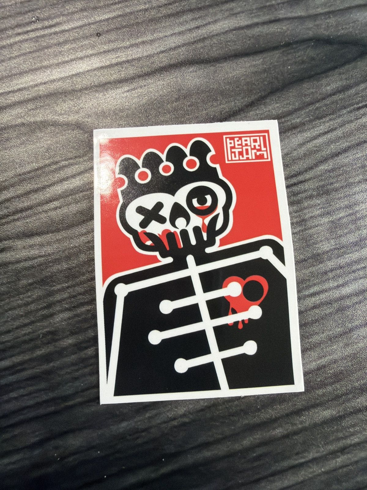 Vintage 2003 Pearl Jam Chicago Concert Sticker Size ONE SIZE - 1 Thumbnail