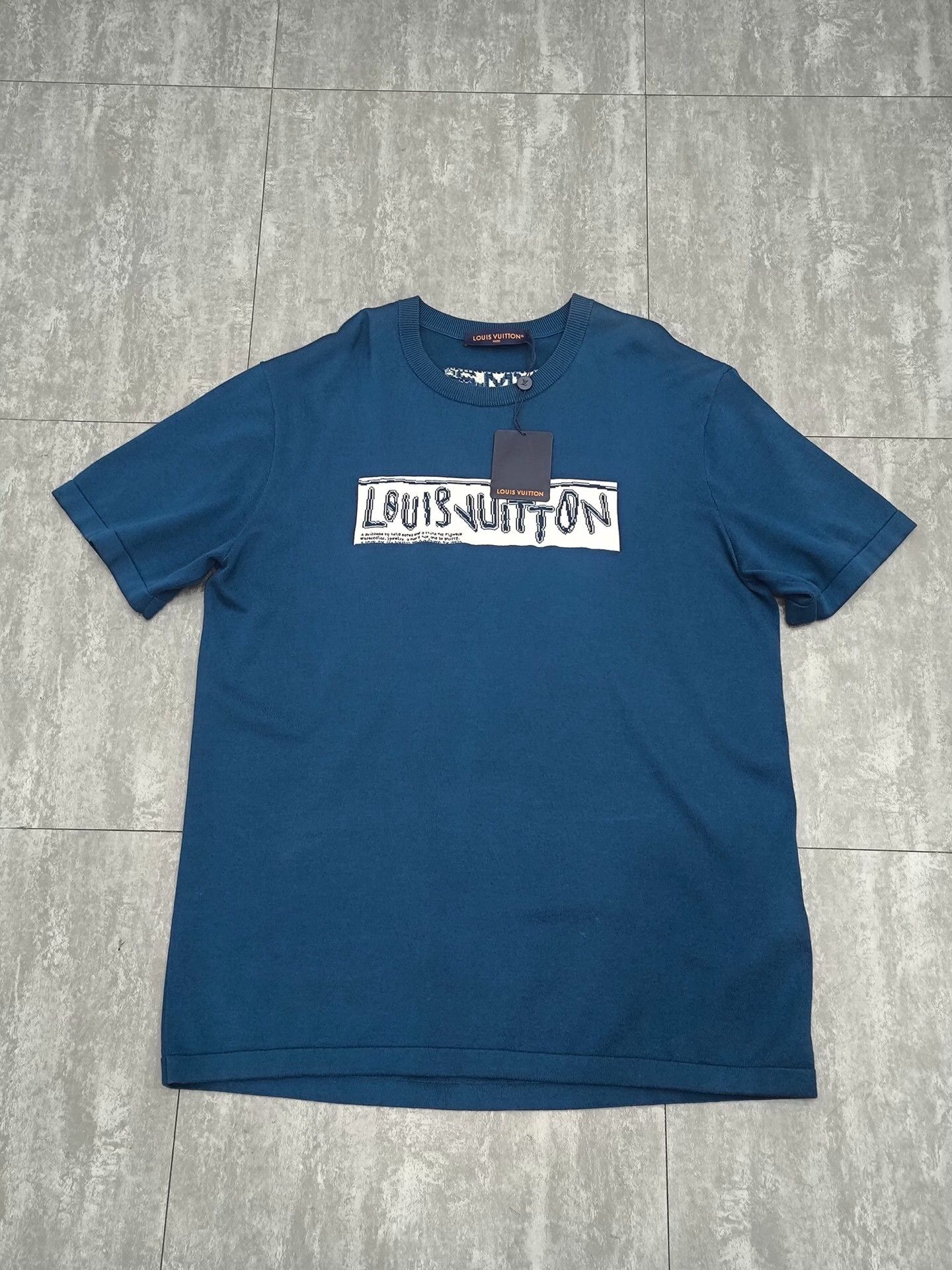 Louis Vuitton Louis Vuitton Retro Blue T-Shirt m Men Size US M / EU 48-50 / 2 - 1 Thumbnail