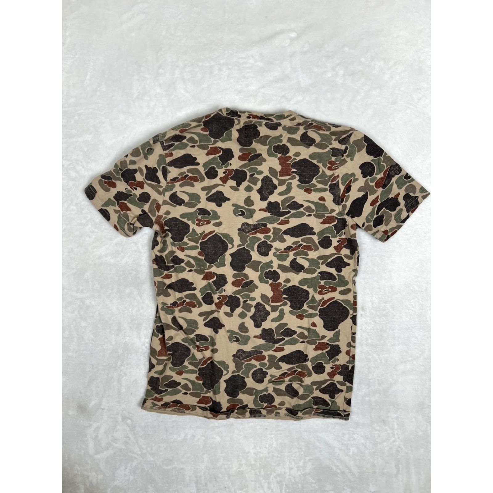 Lucky Brand Lucky Brand Henley T-Shirt Mens Small Beige Camouflage Short Sleeve Casual Size US S / EU 44-46 / 1 - 6 Thumbnail