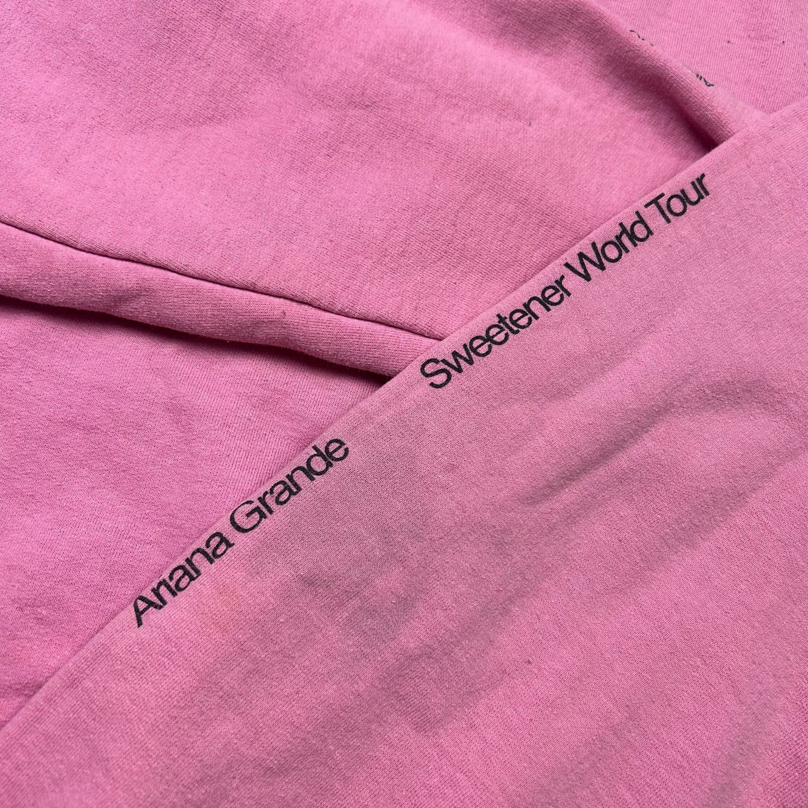 Band Tees Ariana Grande Sweetener Tour Crewneck Sweater Thank U Next Size US M / EU 48-50 / 2 - 6 Thumbnail