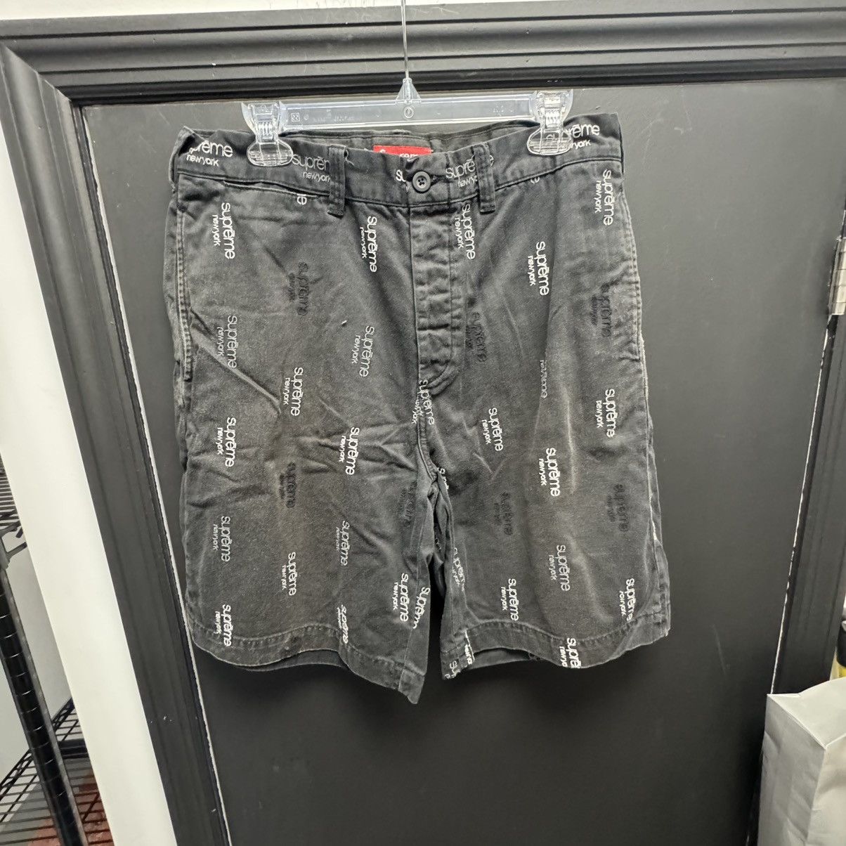 パンツ 32 supreme classic logo chino short Supreme Classic Logo Chino Short (SS23) - $138