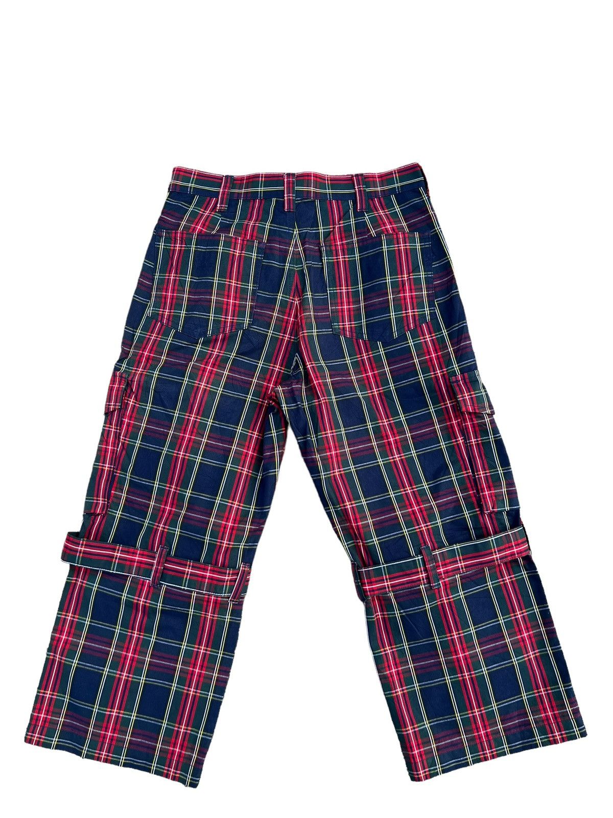 Vintage Vintage 2000s Boys Batsu Tartan Bondage 3 Quarter Pant Size US 29 - 2 Thumbnail