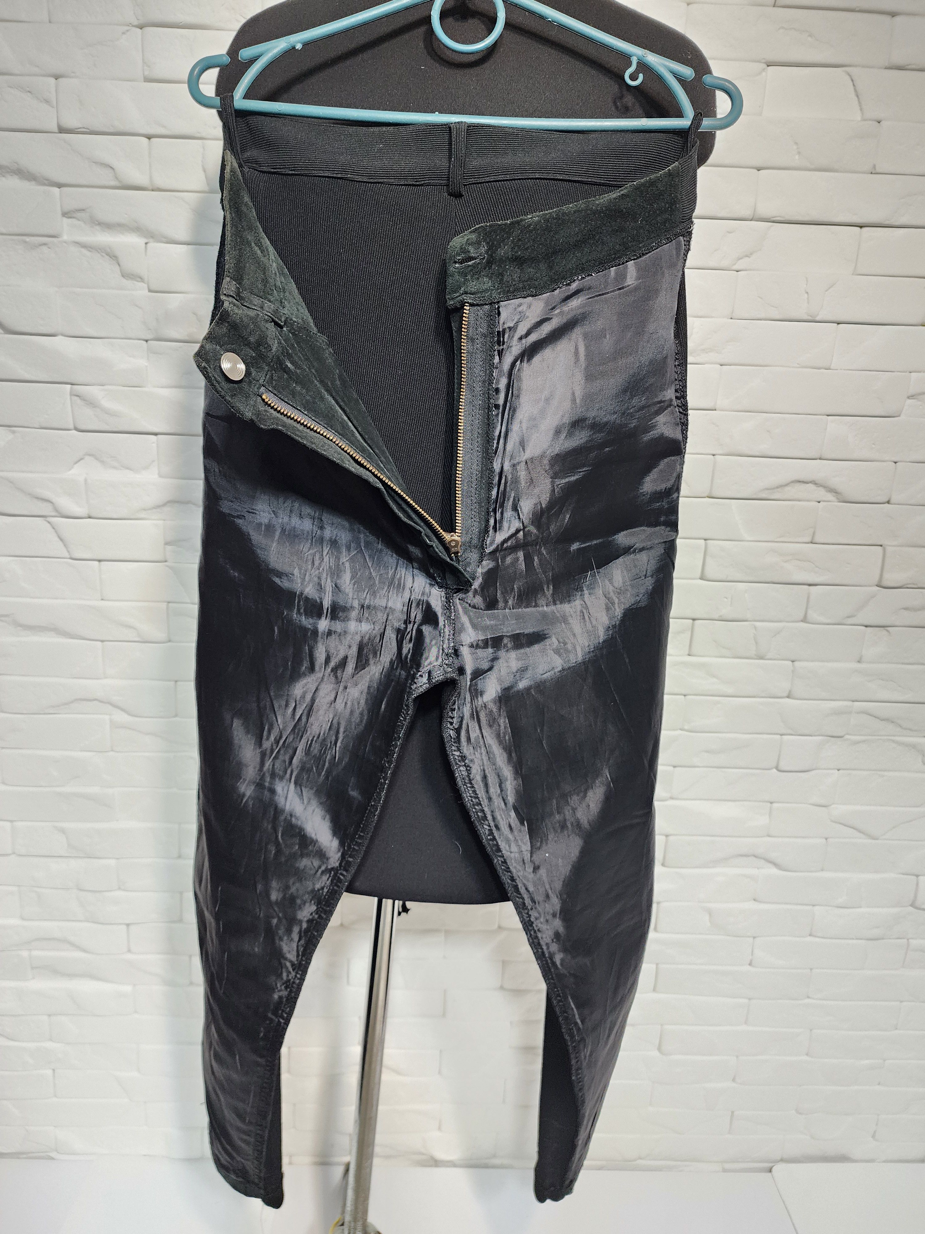 Genuine Leather Black Women's Leather Pants: Size 30" / US 8 / IT 44 - 9 Thumbnail
