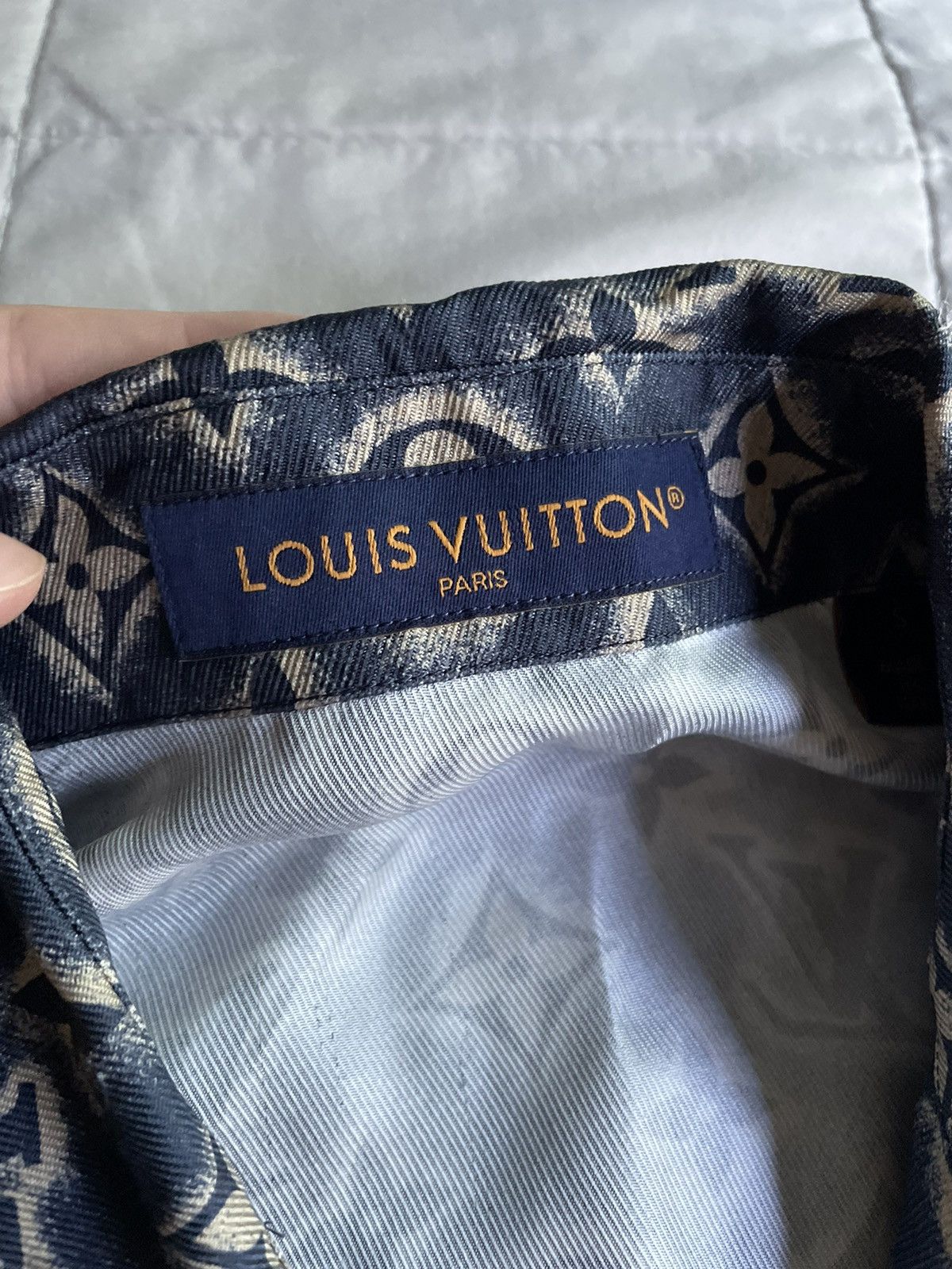 Louis Vuitton Louis Vuitton Silk Monogram Shirt Size US S / EU 44-46 / 1 - 7 Thumbnail