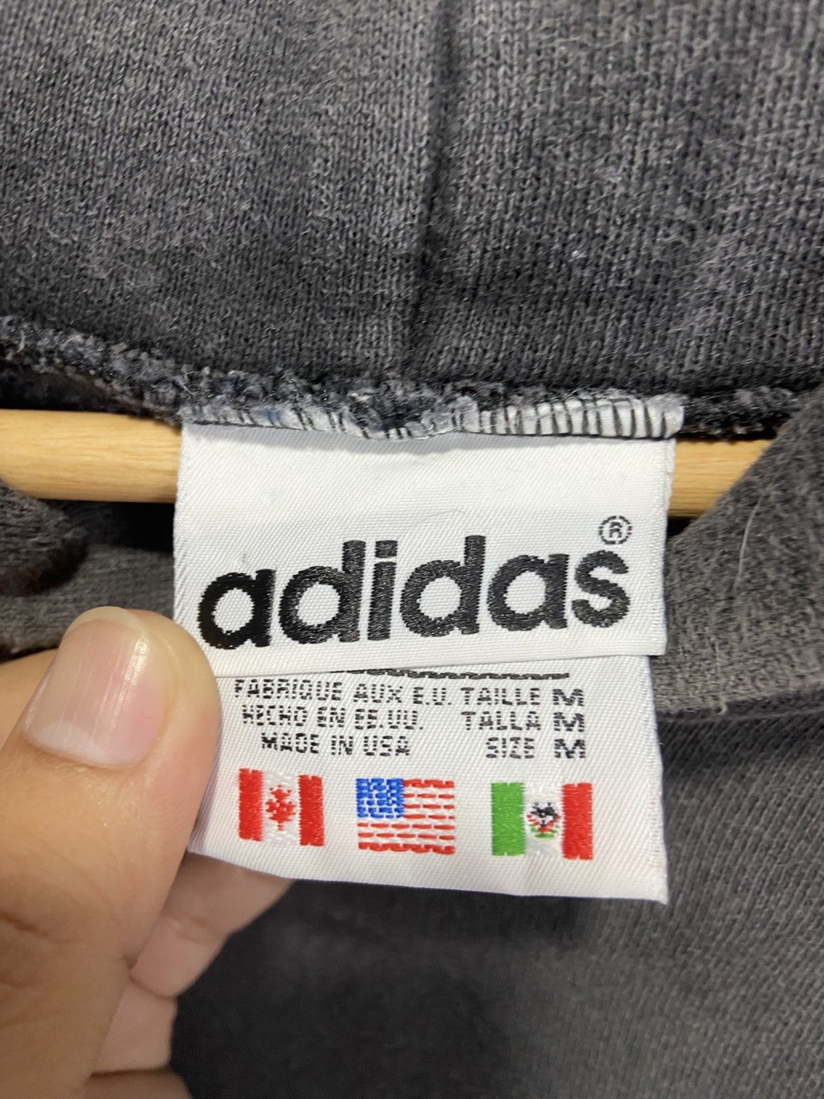 Adidas Vintage 90s Adidas Distressed Sunfaded Baggy Hoodie Size US M / EU 48-50 / 2 - 8 Thumbnail