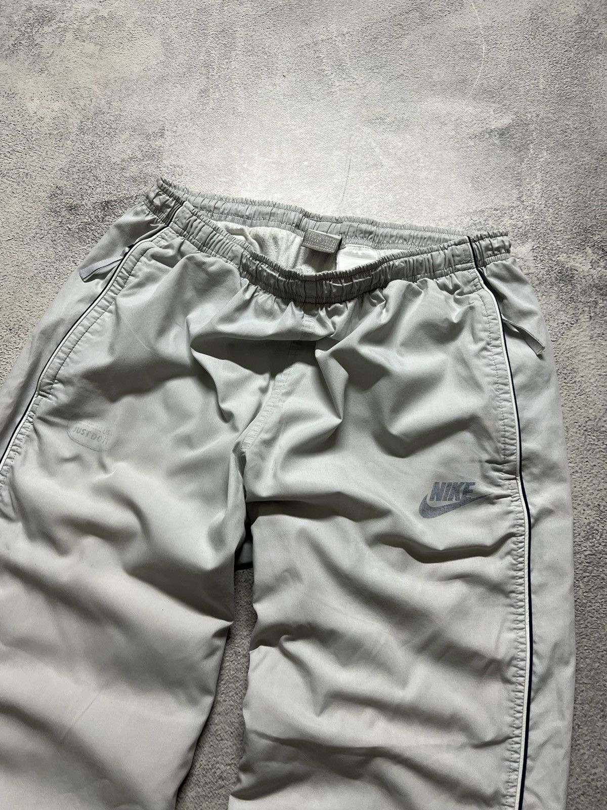 Nike × Vintage Vintage Y2K Nike Nylon Drill Swoosh White Pants 00’s Size US 34 / EU 50 - 5 Thumbnail