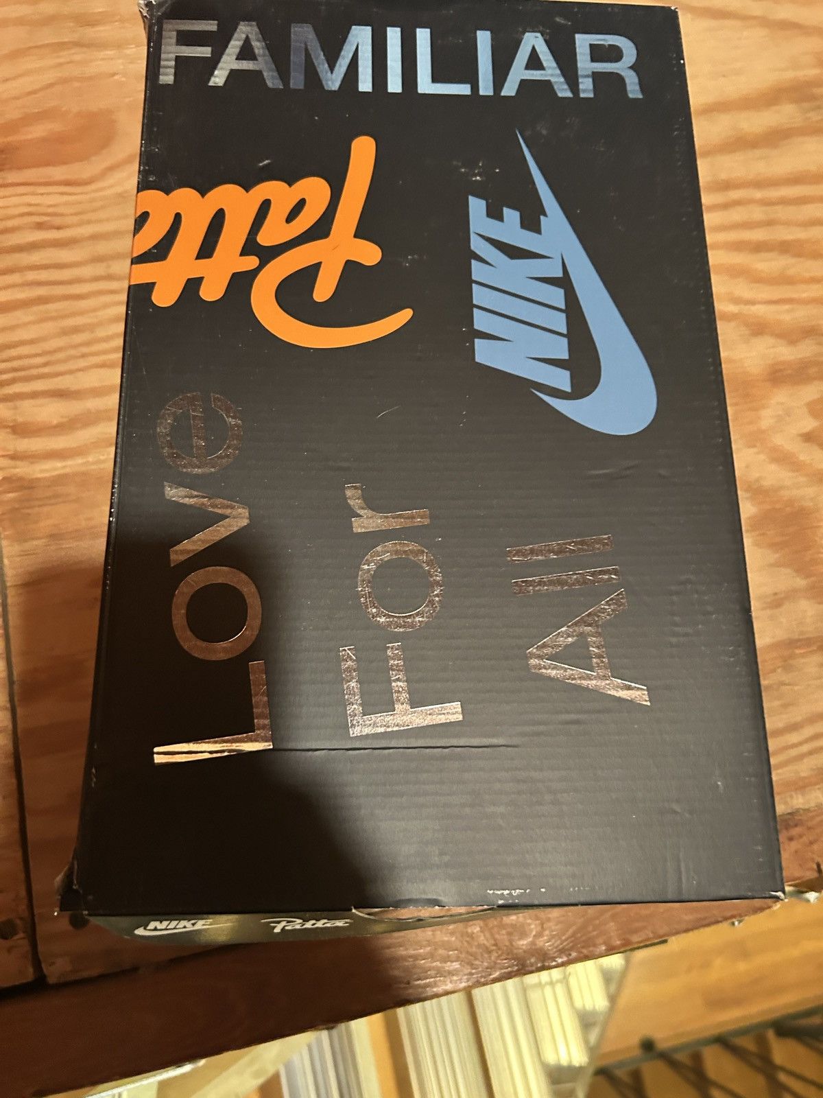 Nike Nike patta size 8 Size US 8 / EU 41 - 8 Thumbnail