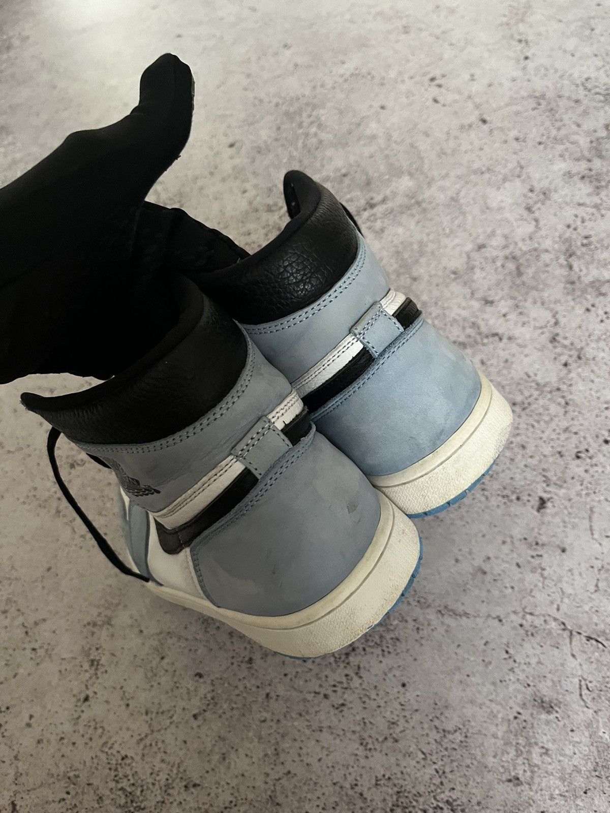 Jordan Brand × Nike Nike Air Jordan 1 Retro High University Blue 555088-134 Size US 10 / EU 43 - 11 Thumbnail