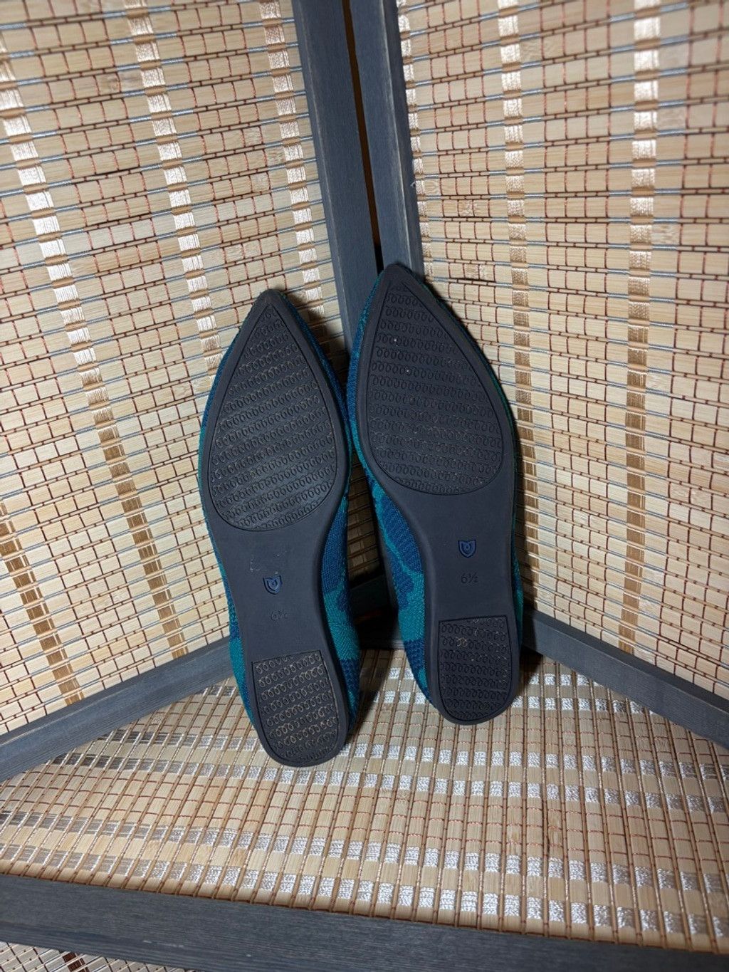 Women's Rothy's Teal Blue Camo The Point II Flats Size 6.5