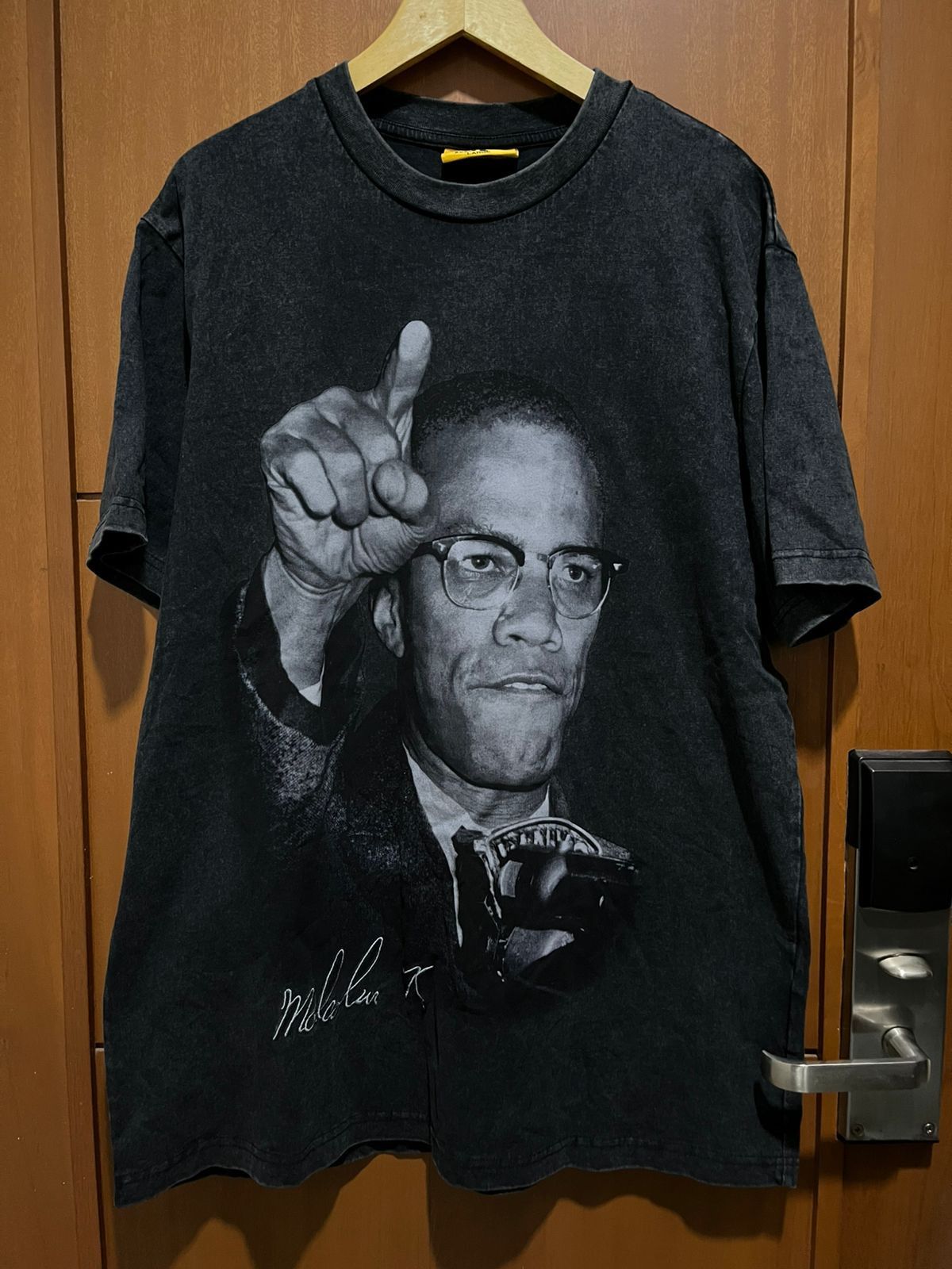 Shoe Palace shoe palace malcom x y2k graphic tee tshirt Size US L / EU 52-54 / 3 - 1 Thumbnail