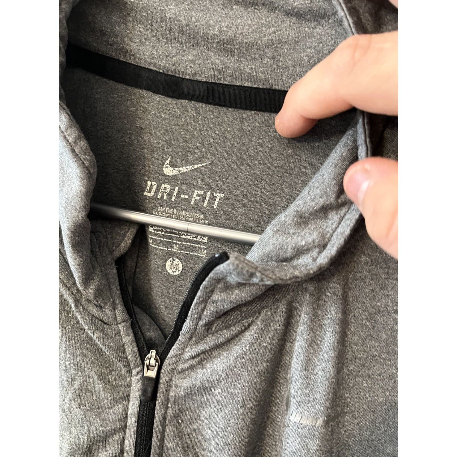 Nike Nike Mens 1/4 Zip DRI-FIT Running Top Gray Size Medium Shirt Mens Size US M / EU 48-50 / 2 - 3 Thumbnail