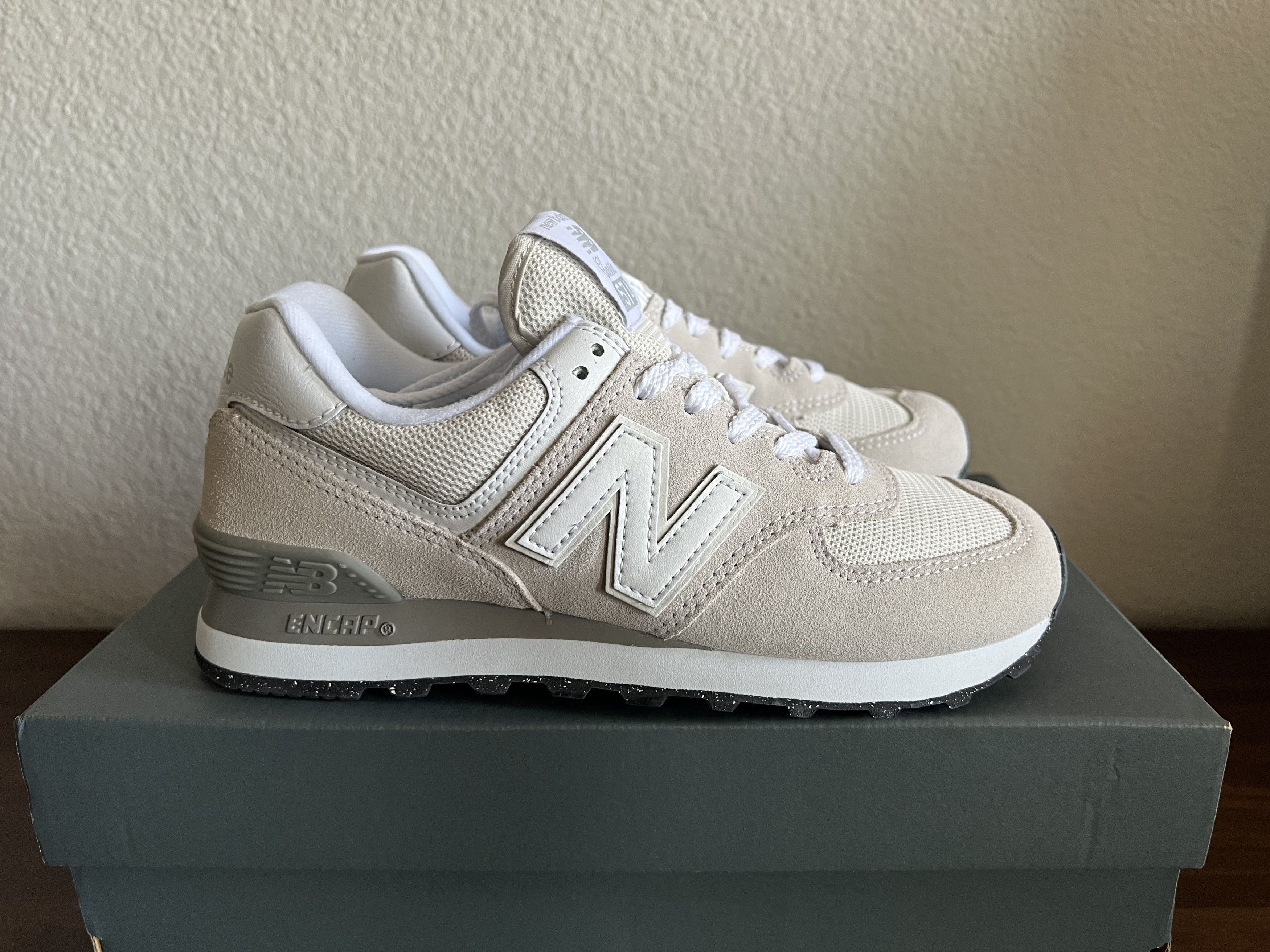 New Balance New Balance Core Classic 574 Cream Size US 6.5 / IT 36.5 - 2 Thumbnail
