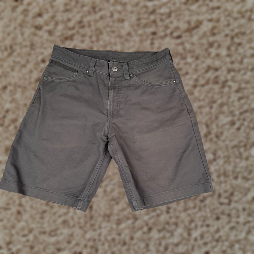 The North Face VINTAGE The North Face Short Men 30 Gray Chino Cotton Blend Hiking Camping 34x10 Size US 30 / EU 46 - 1 Thumbnail