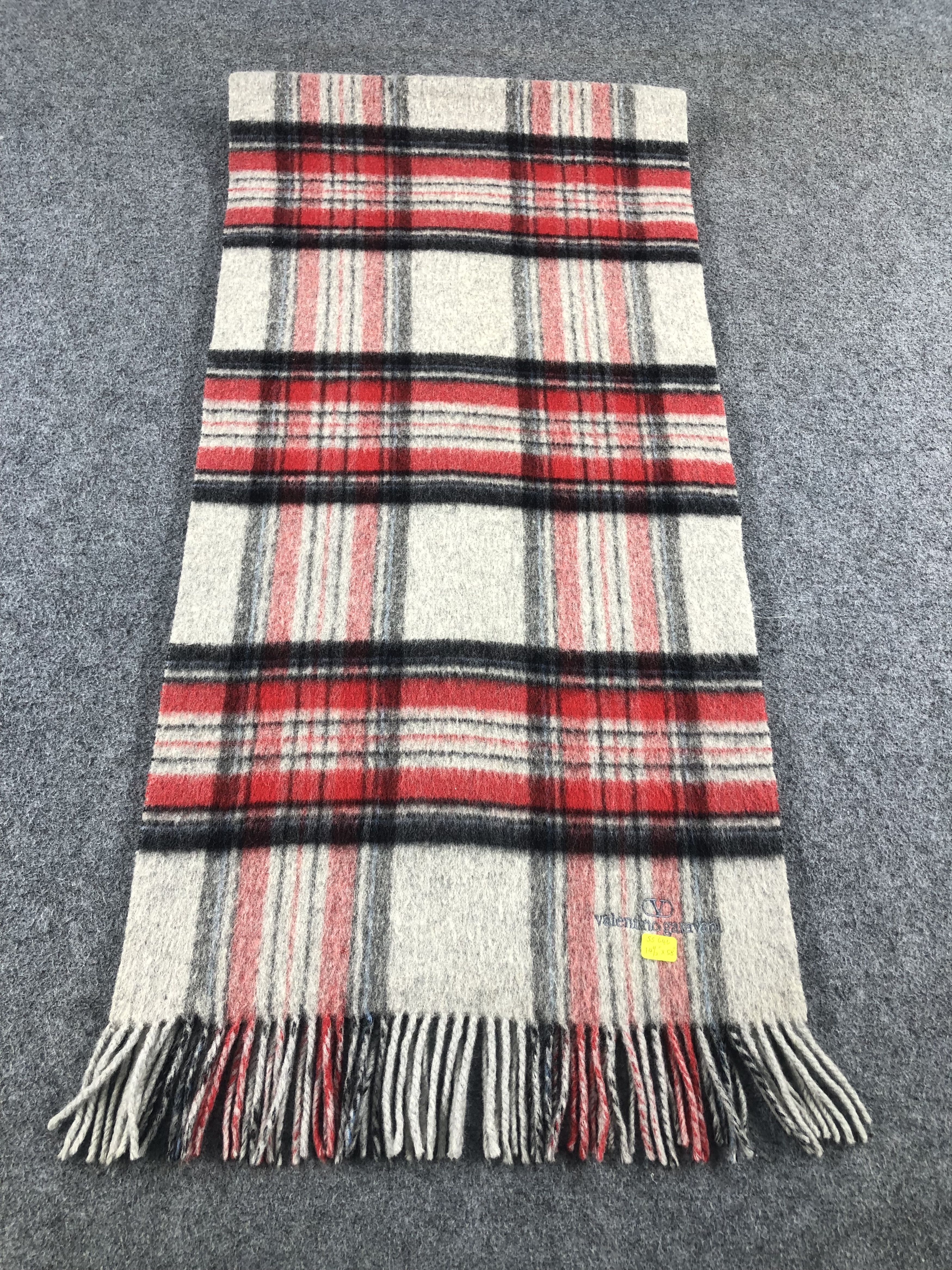 Valentino Valentino Garavani Scarf / Muffler / Neckwear Size ONE SIZE - 2 Thumbnail