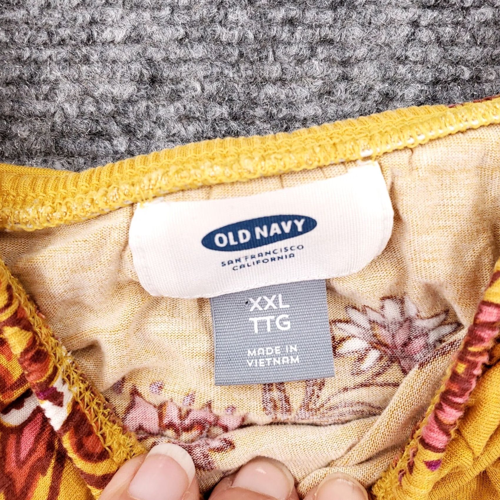 Old Navy Old Navy Blouse Womens 2XL XXL Yellow Floral Off The Shoulder Peasant Boho Top Size XXL / US 16-18 / IT 52-54 - 7 Thumbnail