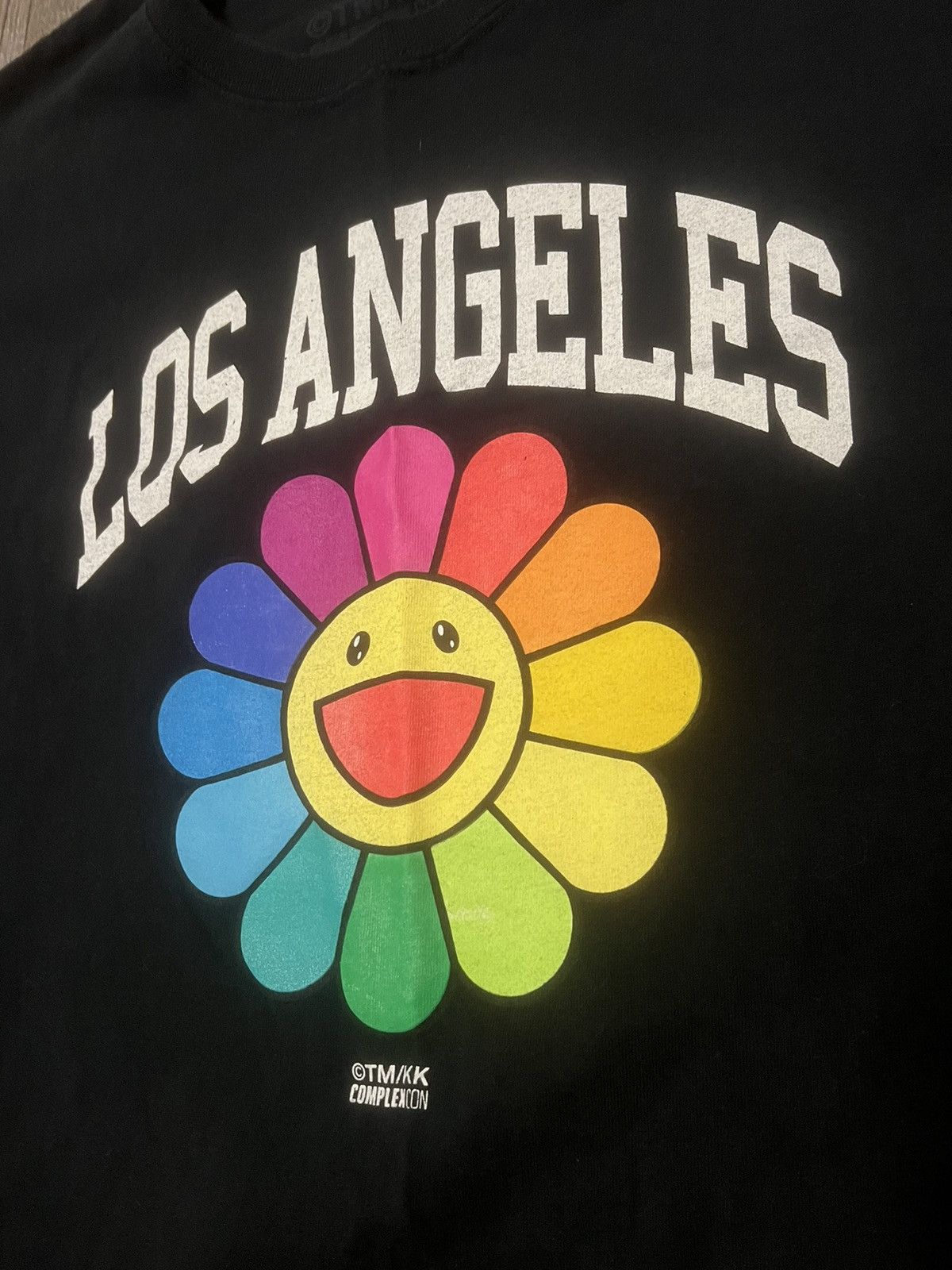 Takashi Murakami Takashi Murakami Flower Los Angeles Complexcon shirt Size M Size US M / EU 48-50 / 2 - 2 Thumbnail