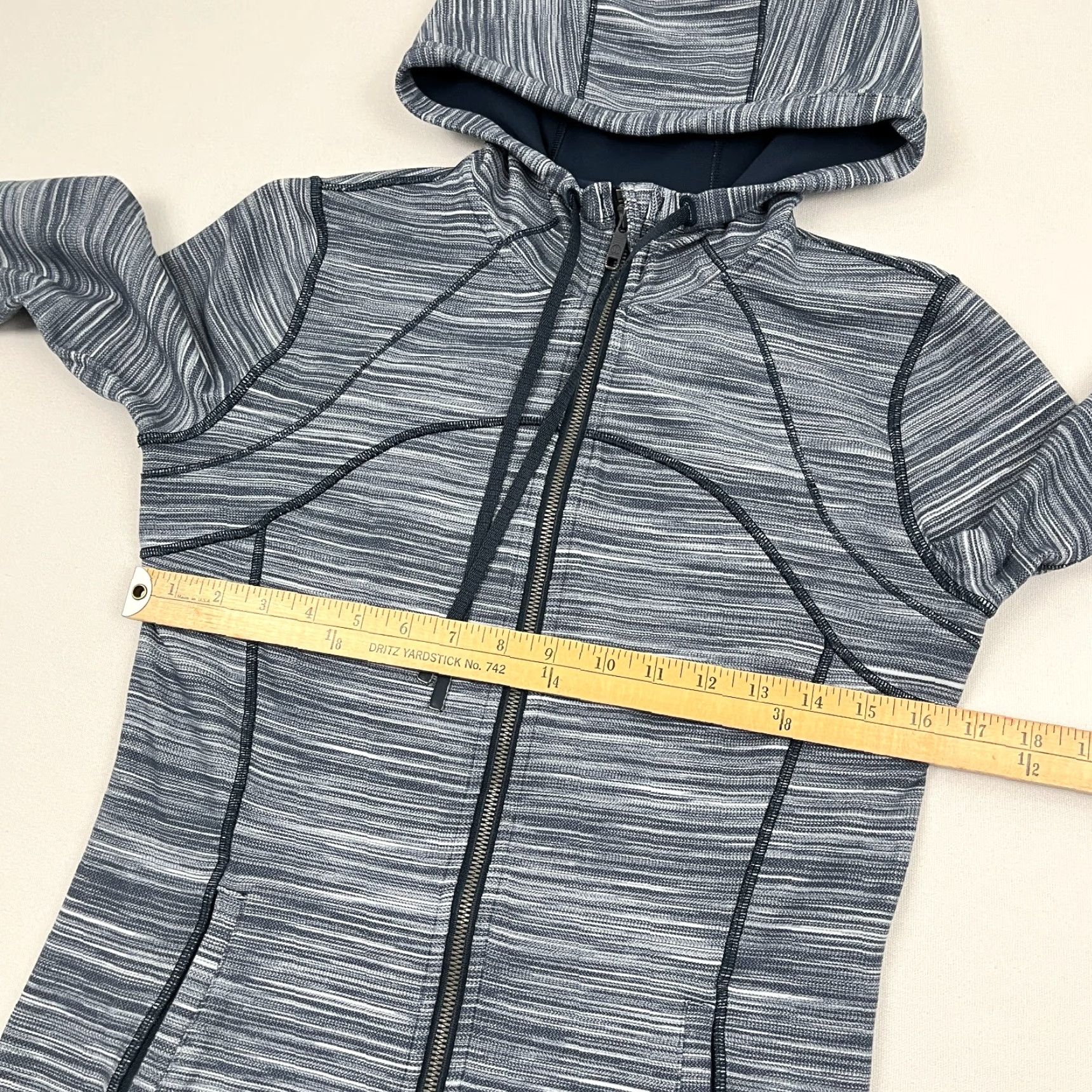 Lululemon Lululemon Hooded Define Jacket Women 8/10 Blue Mini Space Dye Active Nulu W4BF8S Size M / US 6-8 / IT 42-44 - 6 Thumbnail