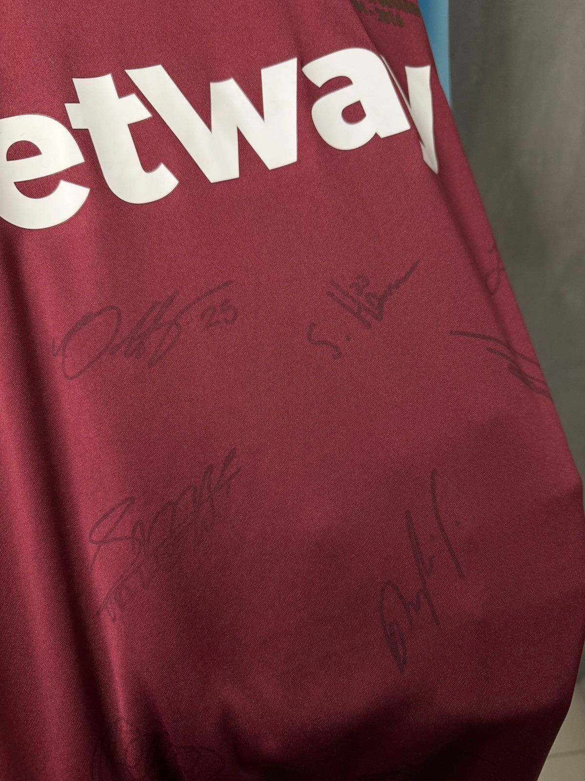 Umbro WEST HAM UNITED 2015 2016 HOME SHIRT SOCCER JERSEY UMBRO Size US XL / EU 56 / 4 - 12 Thumbnail