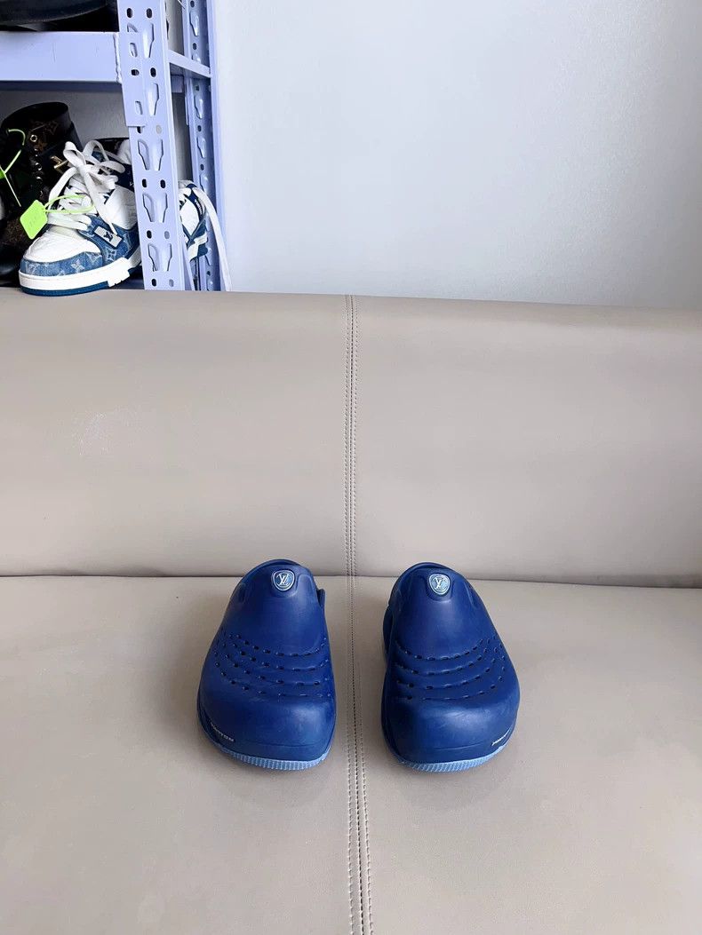Louis Vuitton Louis Vuitton LV Shark Blue Slippers - dmc Size US 9.5 / EU 42-43 - 1 Thumbnail