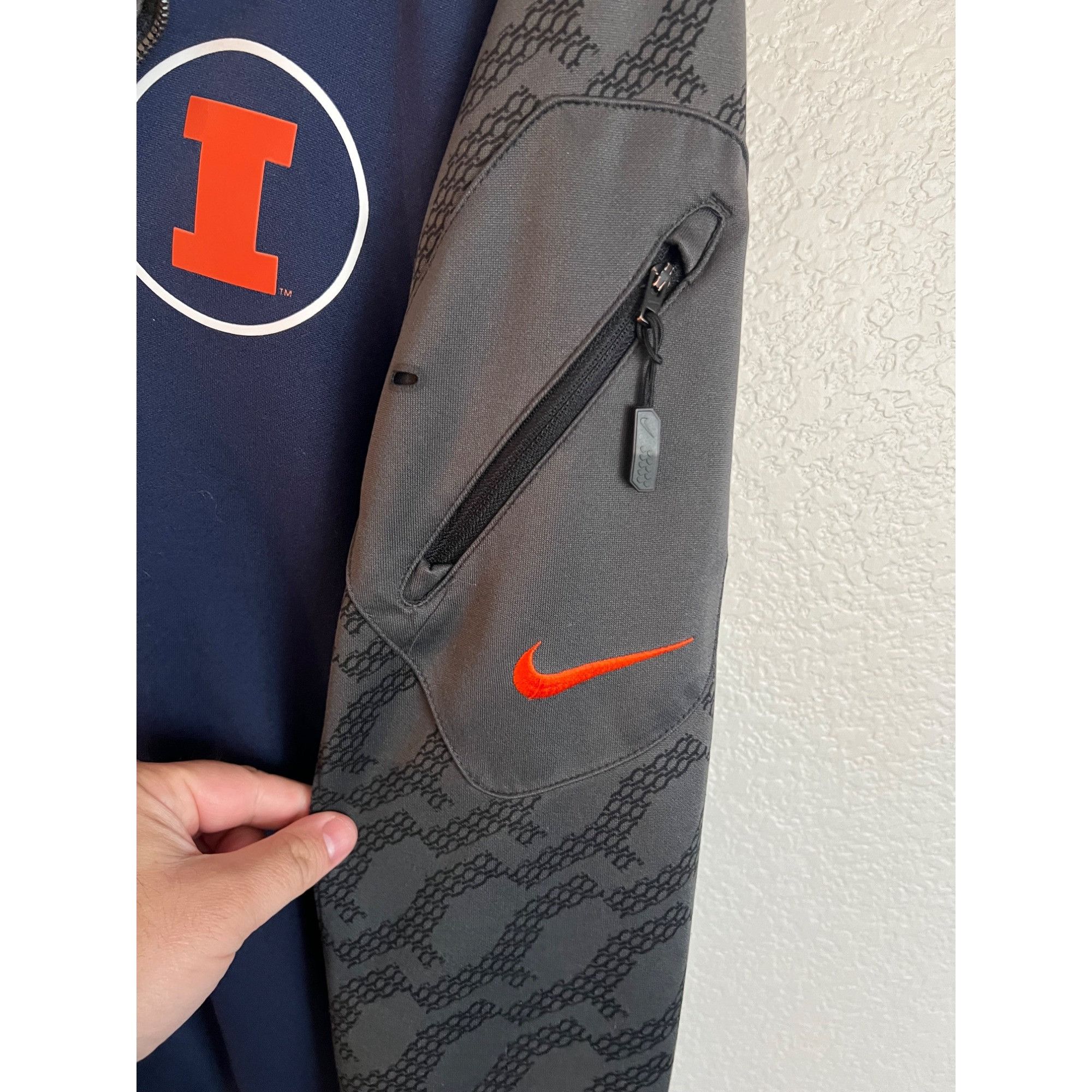 Nike Nike Illinois Fighting Illini Jacket - Size M Size US M / EU 48-50 / 2 - 3 Thumbnail