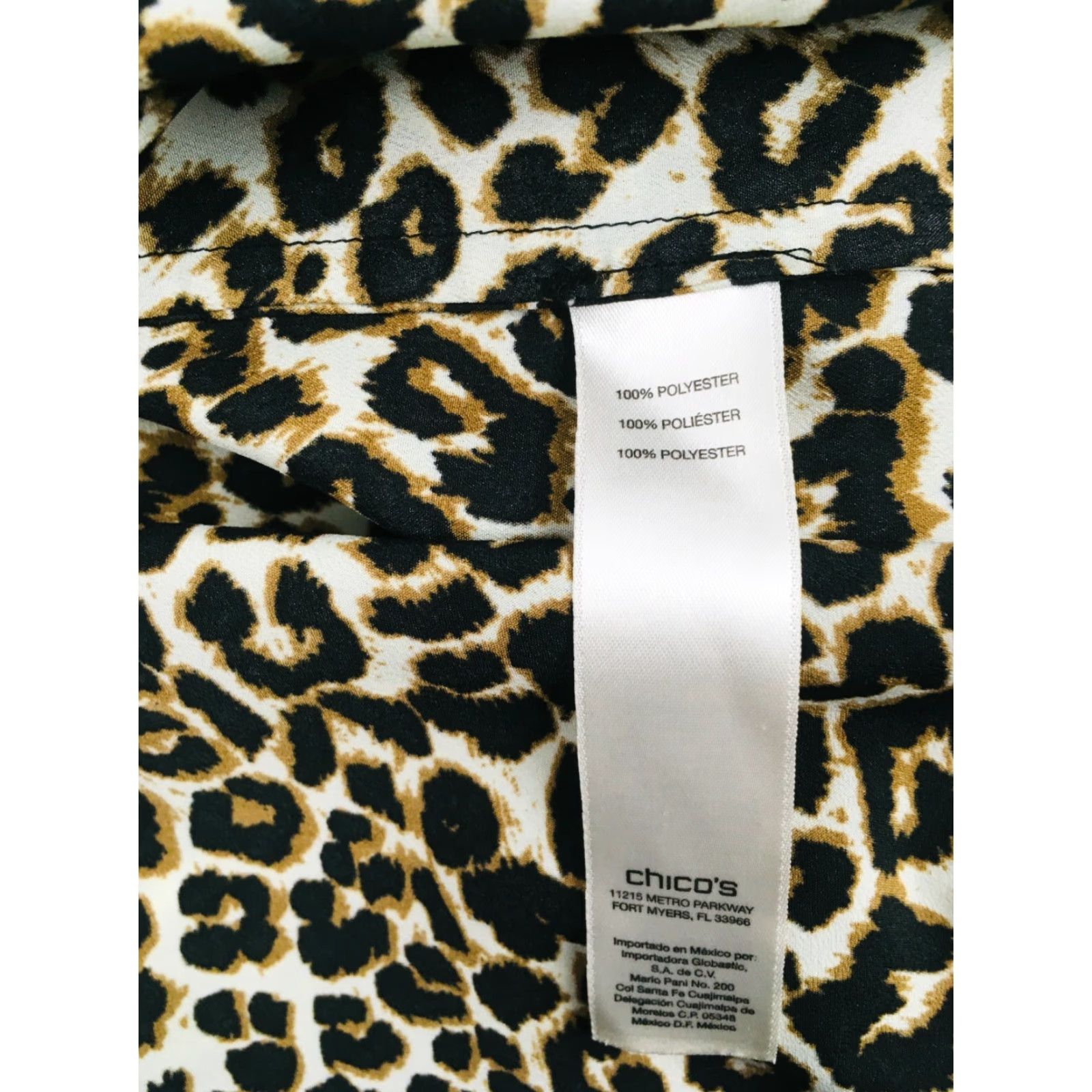 Vintage Chico's Shirt Women's Size 2 V Neck Pullover Leopard Print Long Sleeve ¼ Button Size XS / US 0-2 / IT 36-38 - 7 Thumbnail
