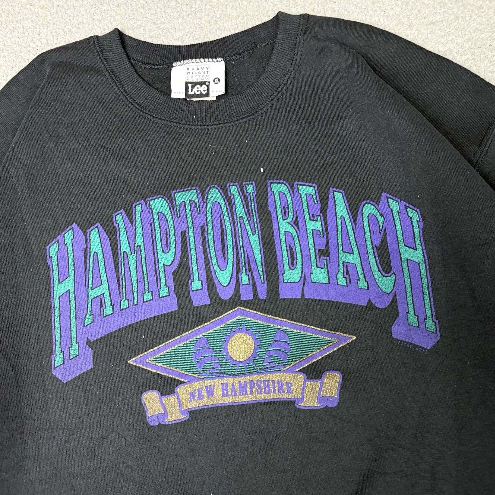 Lee VINTAGE Breezin Up Athletic Sweatshirt Mens XL Black 90s Hampton Beach Distressed Graphic Print Cotton Fleece Crew Neck Pullover All Seasons Size US XL / EU 56 / 4 - 2 Thumbnail