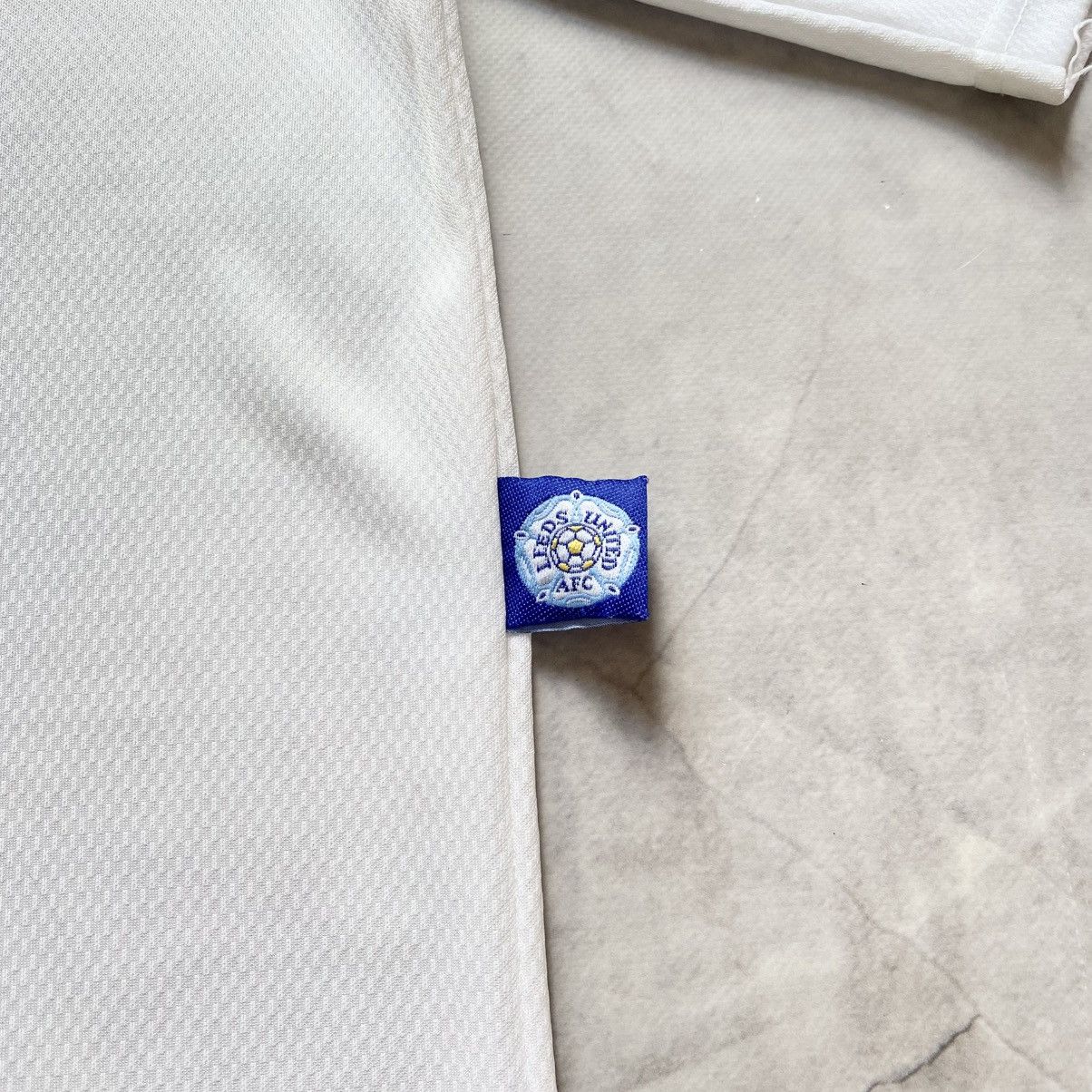 Vintage Vintage 1995-96 Leeds United LUFC Soccer Jersey Y2K Home Size US XL / EU 56 / 4 - 3 Thumbnail